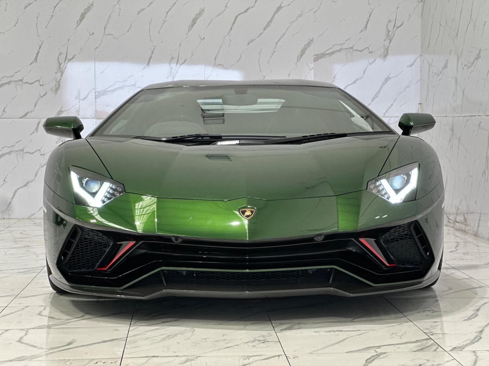 Lamborghini Aventador 6.5 V12 LP 780-4 Ultimae ISR 4WD Euro 6 2dr