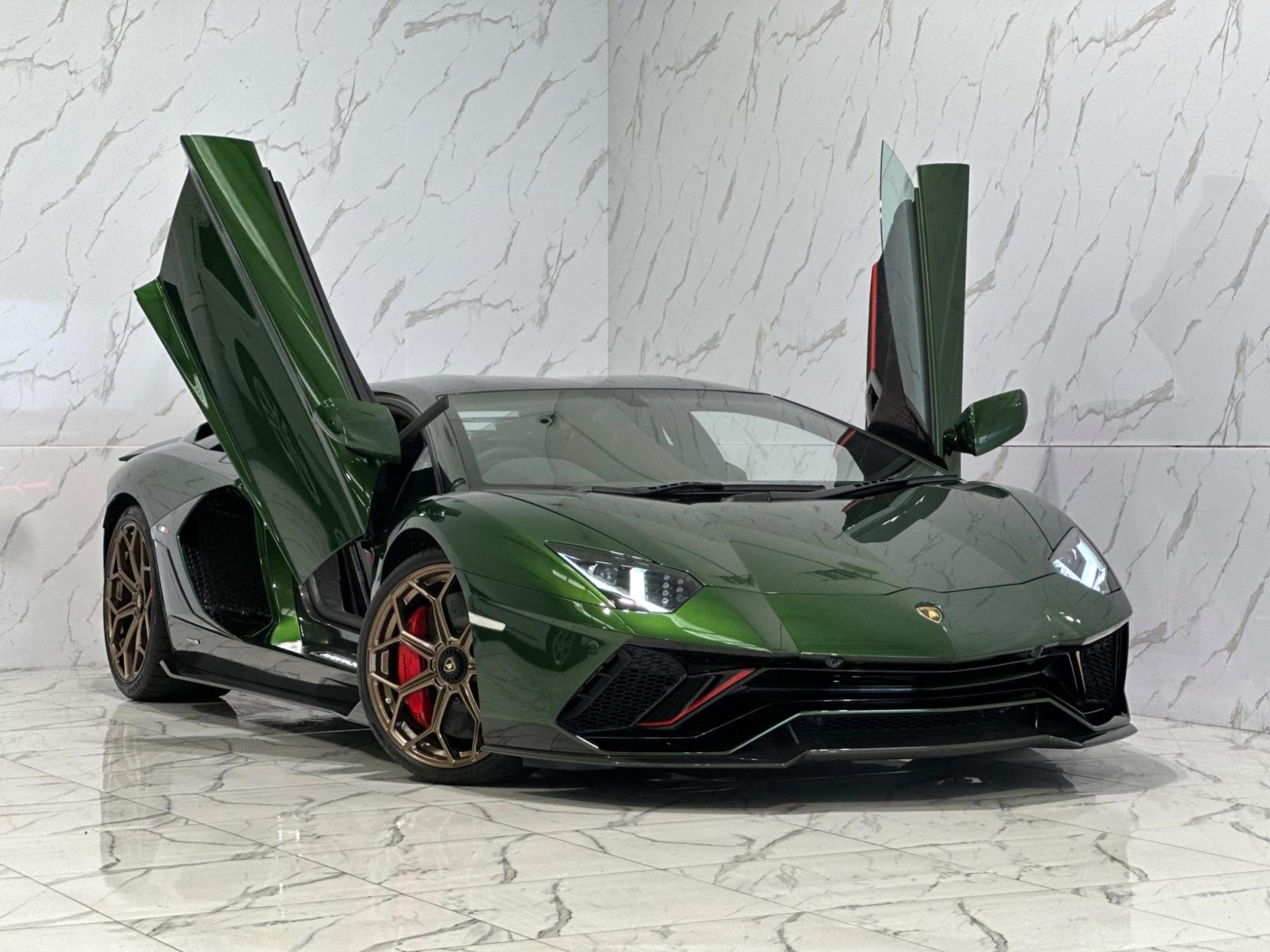 Lamborghini Aventador 6.5 V12 LP 780-4 Ultimae ISR 4WD Euro 6 2dr