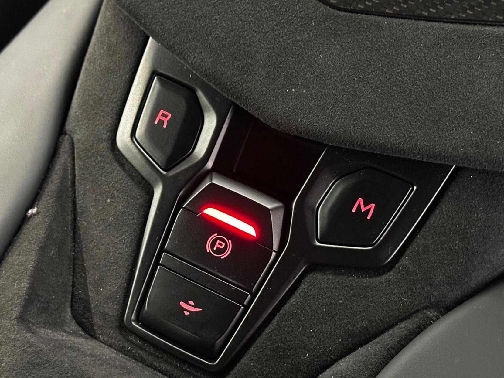 Lamborghini Aventador 6.5 V12 LP 780-4 Ultimae ISR 4WD Euro 6 2dr