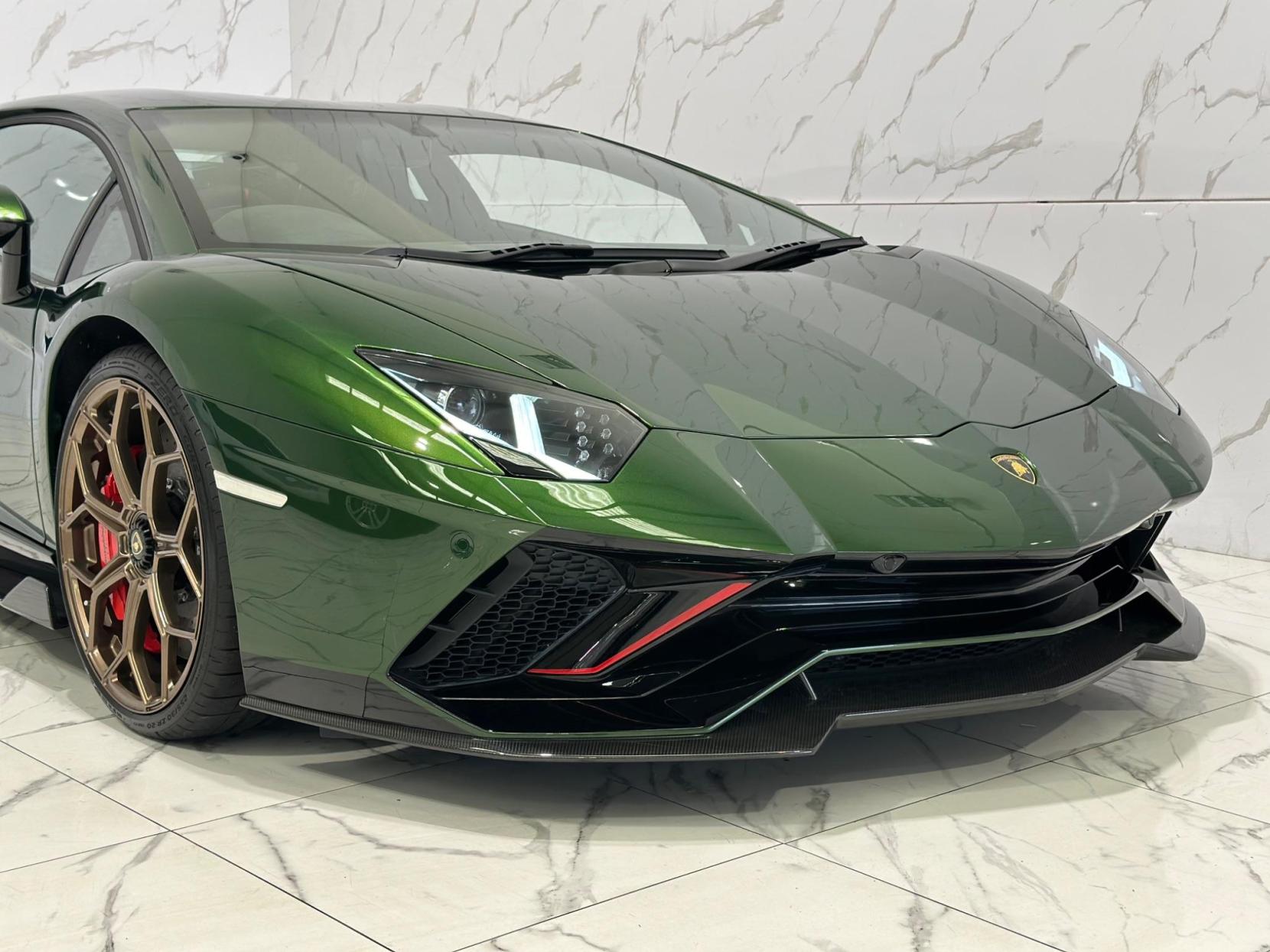 Lamborghini Aventador 6.5 V12 LP 780-4 Ultimae ISR 4WD Euro 6 2dr
