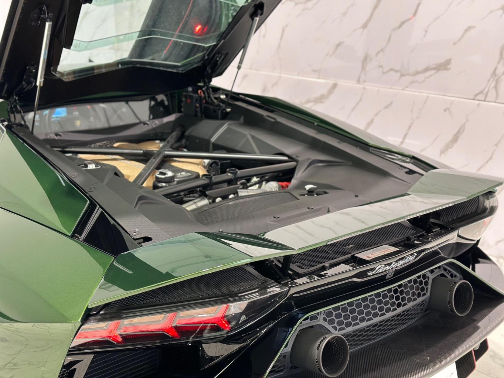 Lamborghini Aventador 6.5 V12 LP 780-4 Ultimae ISR 4WD Euro 6 2dr