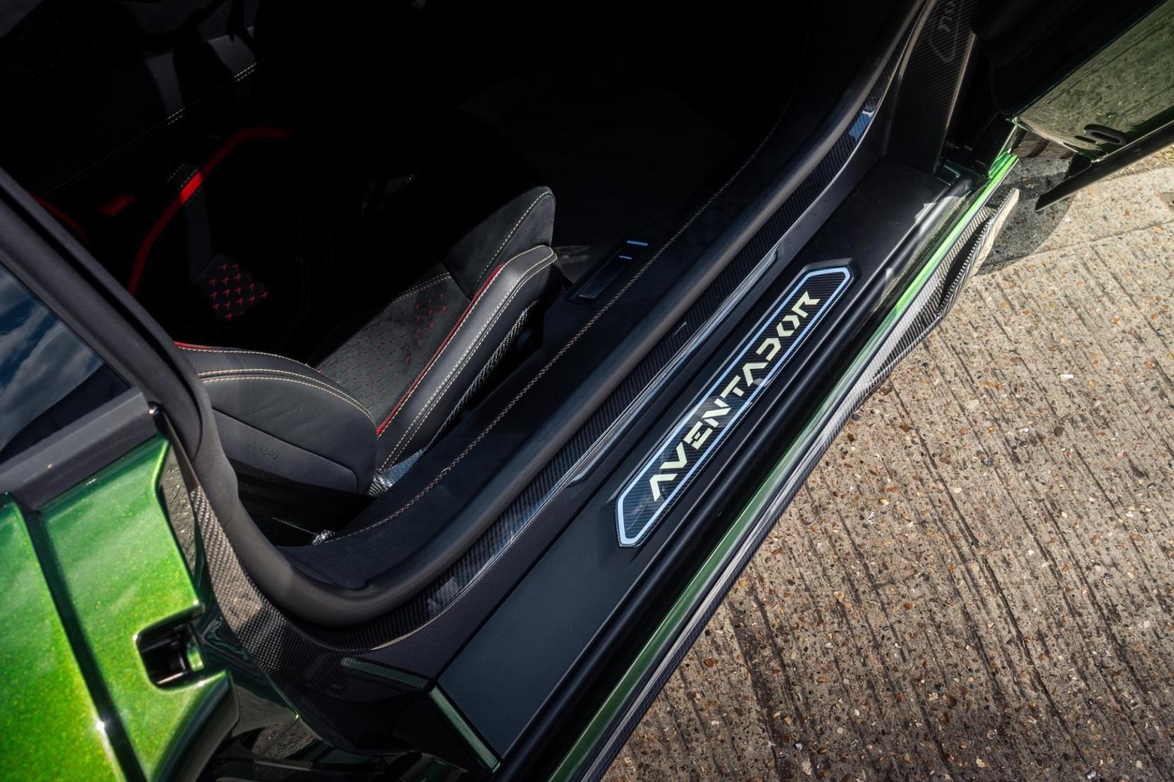 Lamborghini Aventador 6.5 V12 LP 780-4 Ultimae ISR 4WD Euro 6 2dr