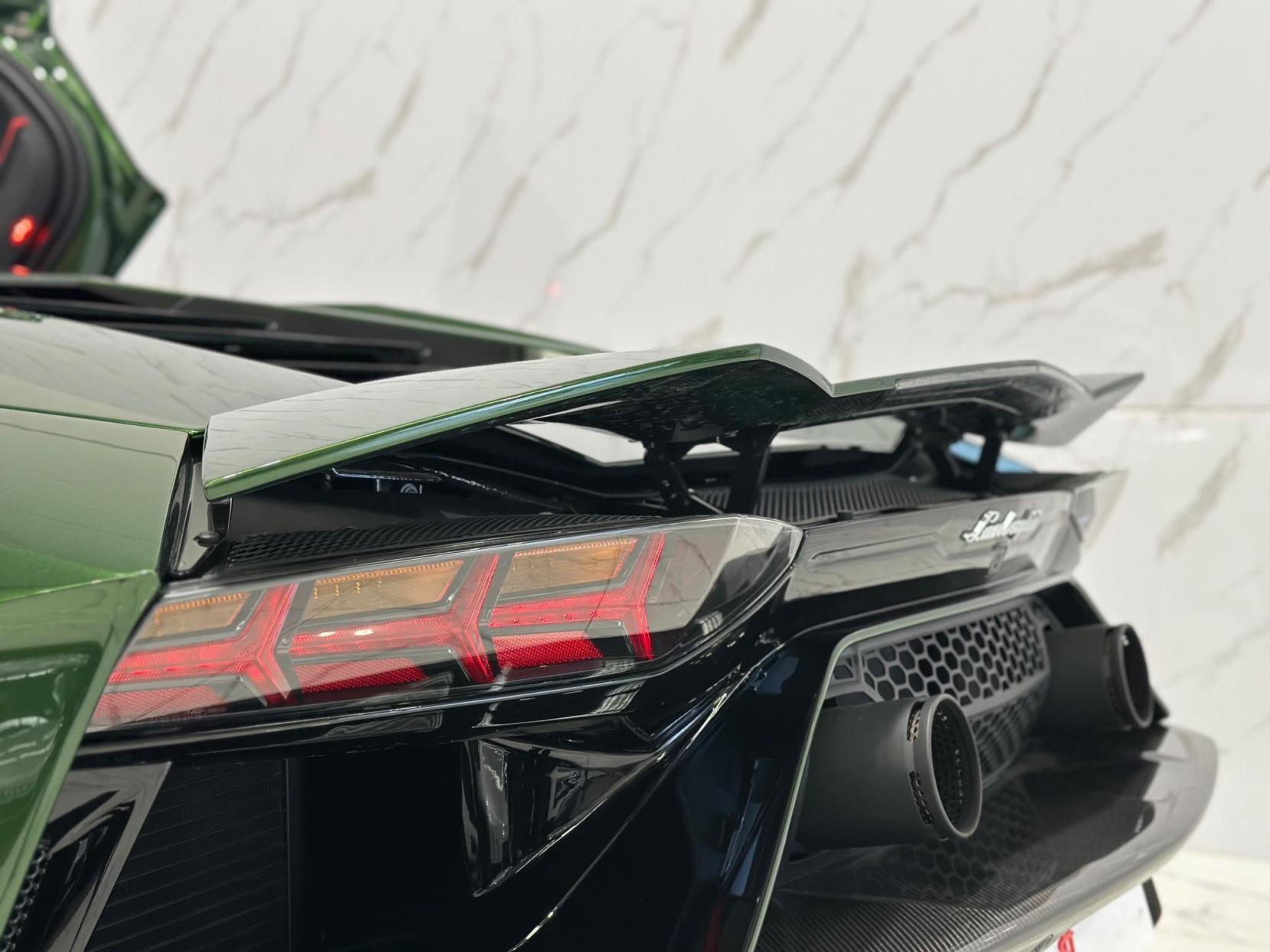 Lamborghini Aventador 6.5 V12 LP 780-4 Ultimae ISR 4WD Euro 6 2dr