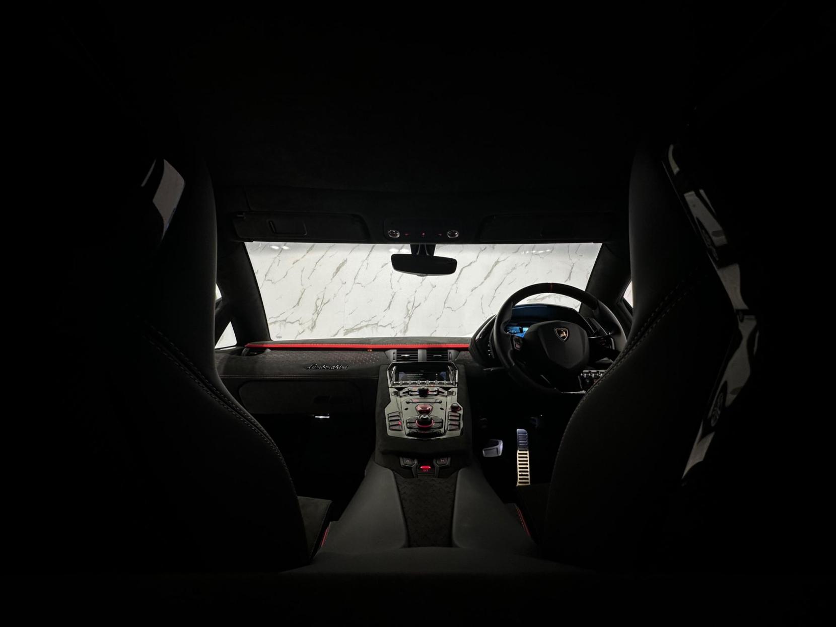 Lamborghini Aventador 6.5 V12 LP 780-4 Ultimae ISR 4WD Euro 6 2dr