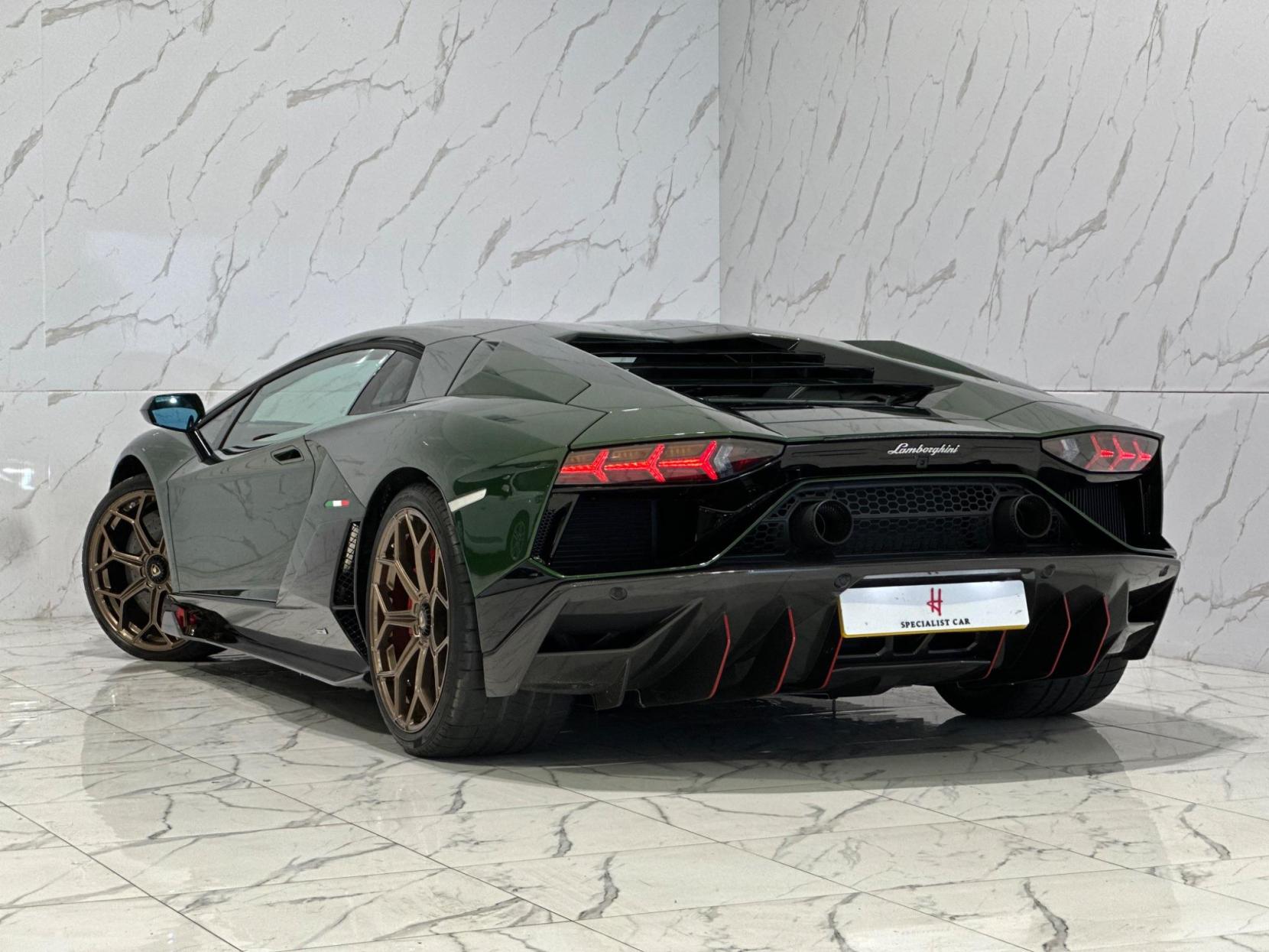 Lamborghini Aventador 6.5 V12 LP 780-4 Ultimae ISR 4WD Euro 6 2dr