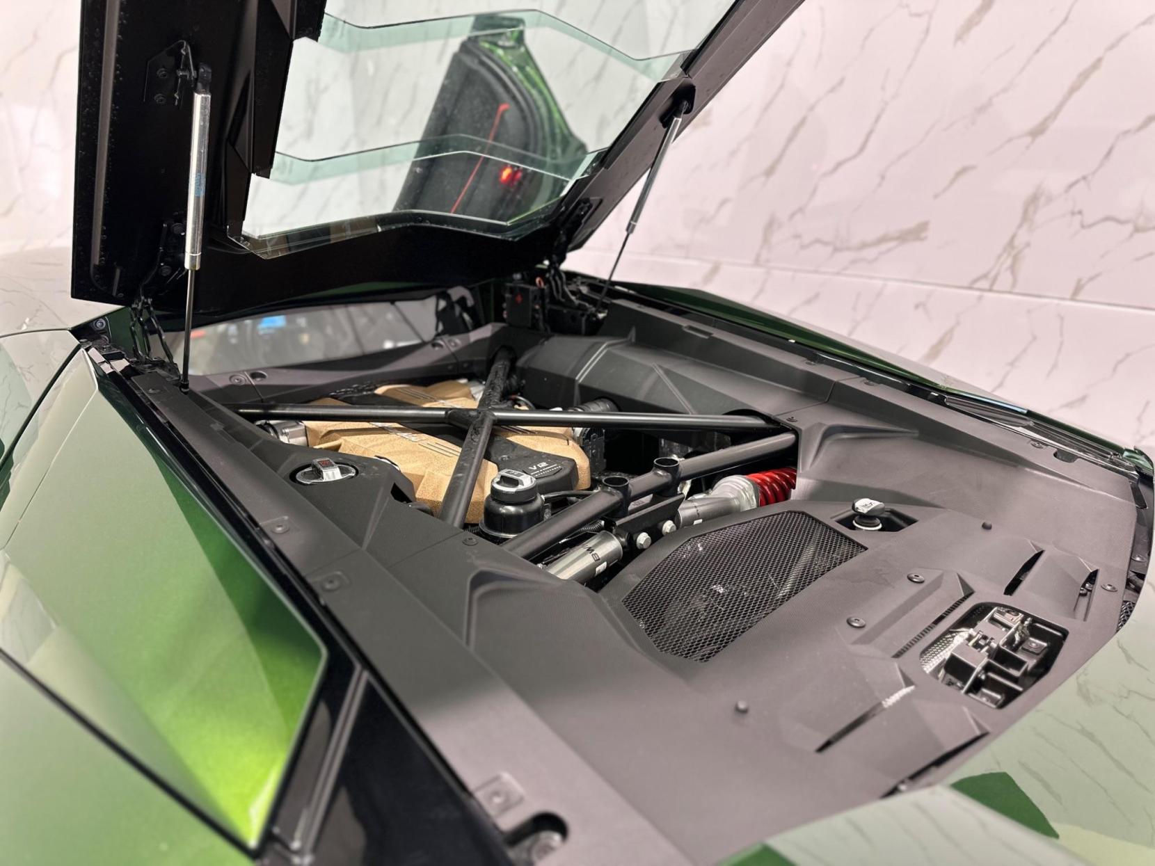 Lamborghini Aventador 6.5 V12 LP 780-4 Ultimae ISR 4WD Euro 6 2dr
