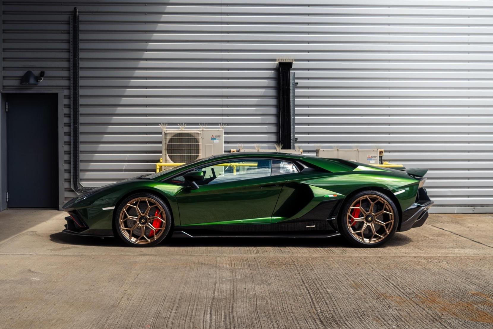 Lamborghini Aventador 6.5 V12 LP 780-4 Ultimae ISR 4WD Euro 6 2dr