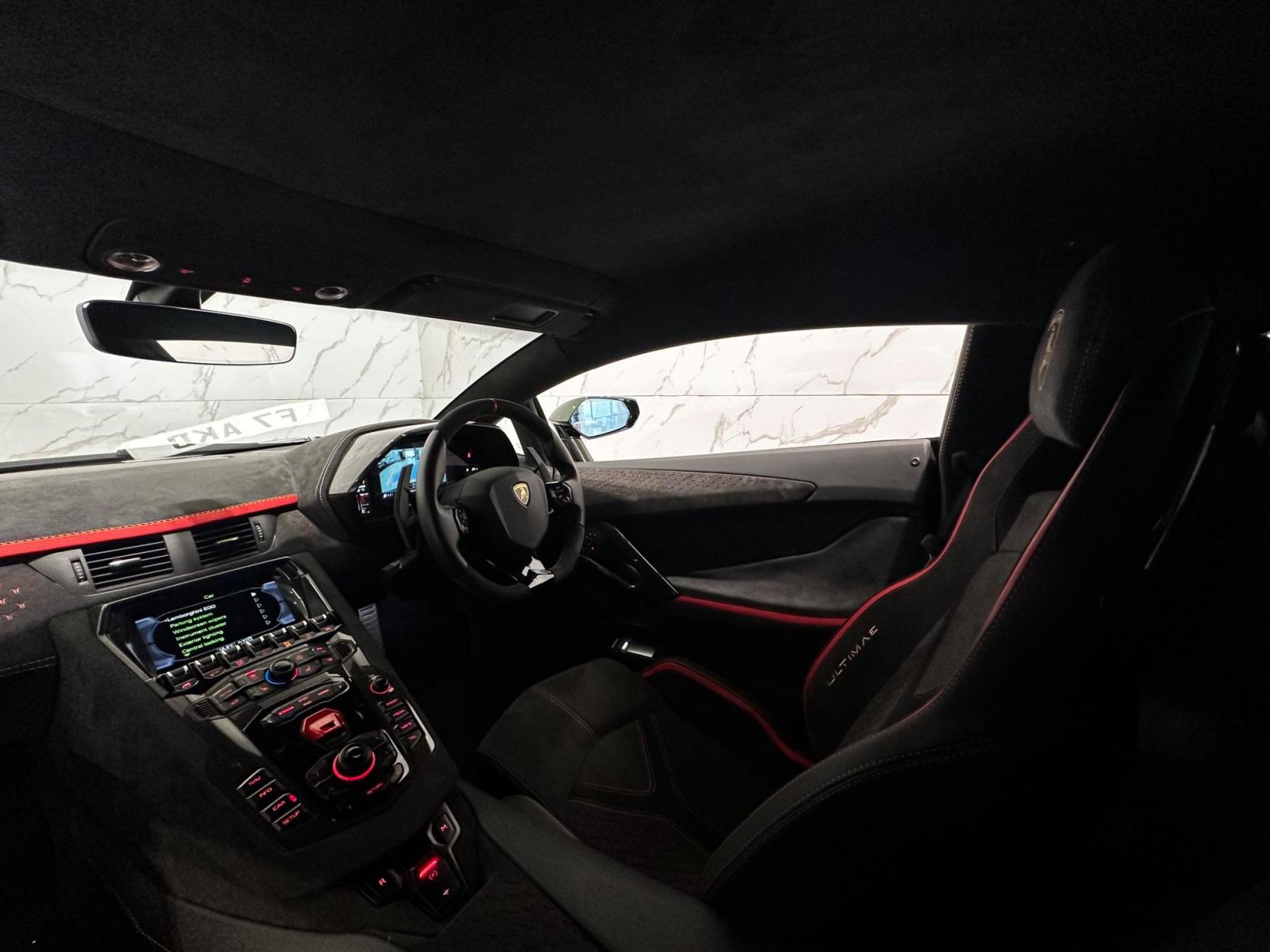 Lamborghini Aventador 6.5 V12 LP 780-4 Ultimae ISR 4WD Euro 6 2dr