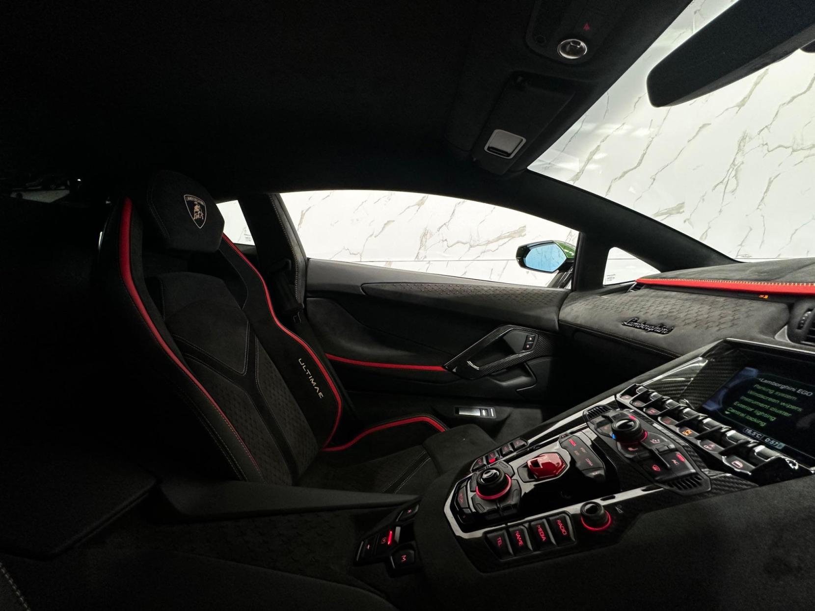 Lamborghini Aventador 6.5 V12 LP 780-4 Ultimae ISR 4WD Euro 6 2dr