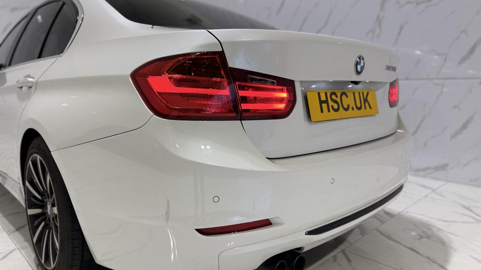 BMW 3 Series 2.0 328i Luxury Saloon 4dr Petrol Auto Euro 5 (s/s) (245 ps)