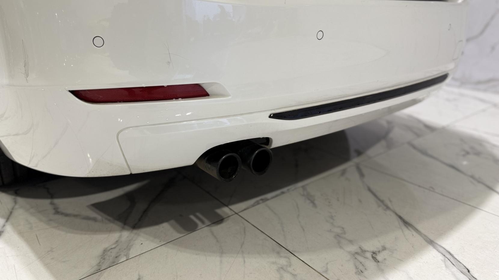 BMW 3 Series 2.0 328i Luxury Saloon 4dr Petrol Auto Euro 5 (s/s) (245 ps)