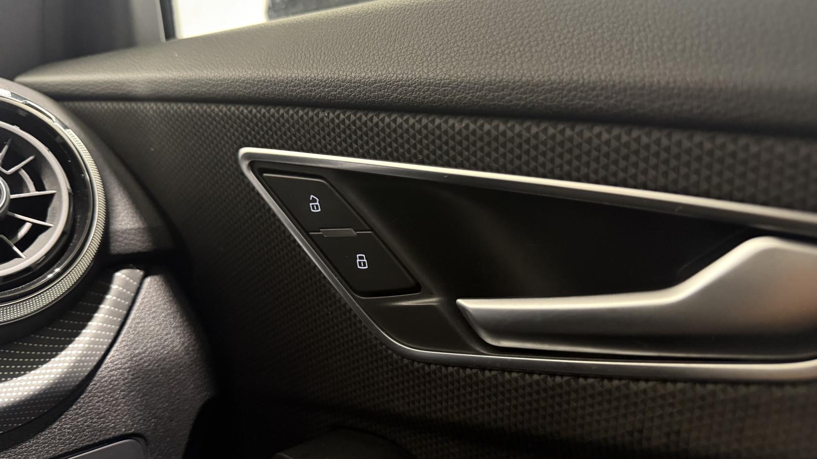 Audi SQ2 2.0 TFSI Vorsprung SUV 5dr Petrol S Tronic quattro Euro 6 (s/s) (300 ps)