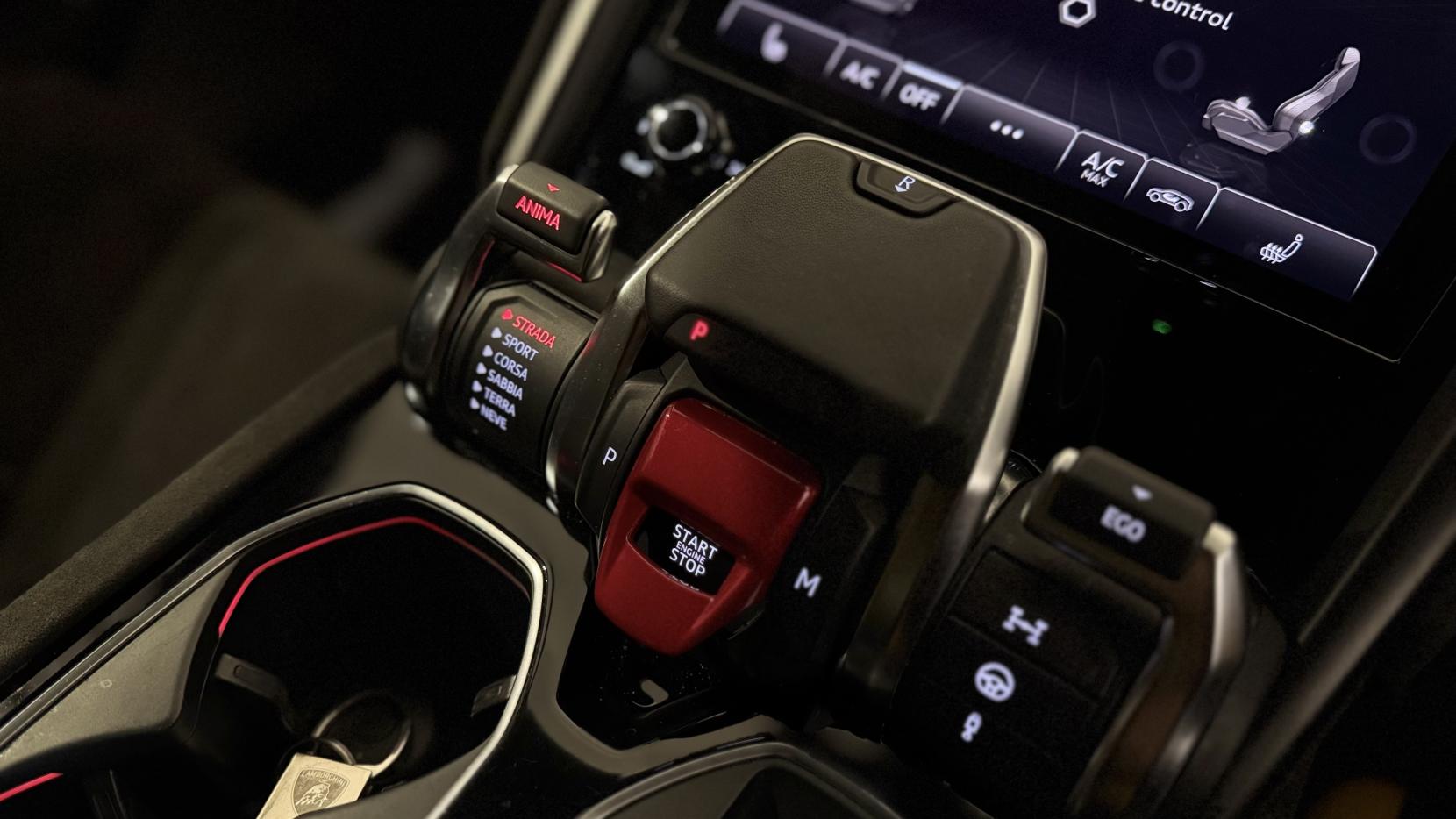 Lamborghini Urus 4.0 V8 BiTurbo S SUV 5dr Petrol Auto 4WD Euro 6 (666 ps)