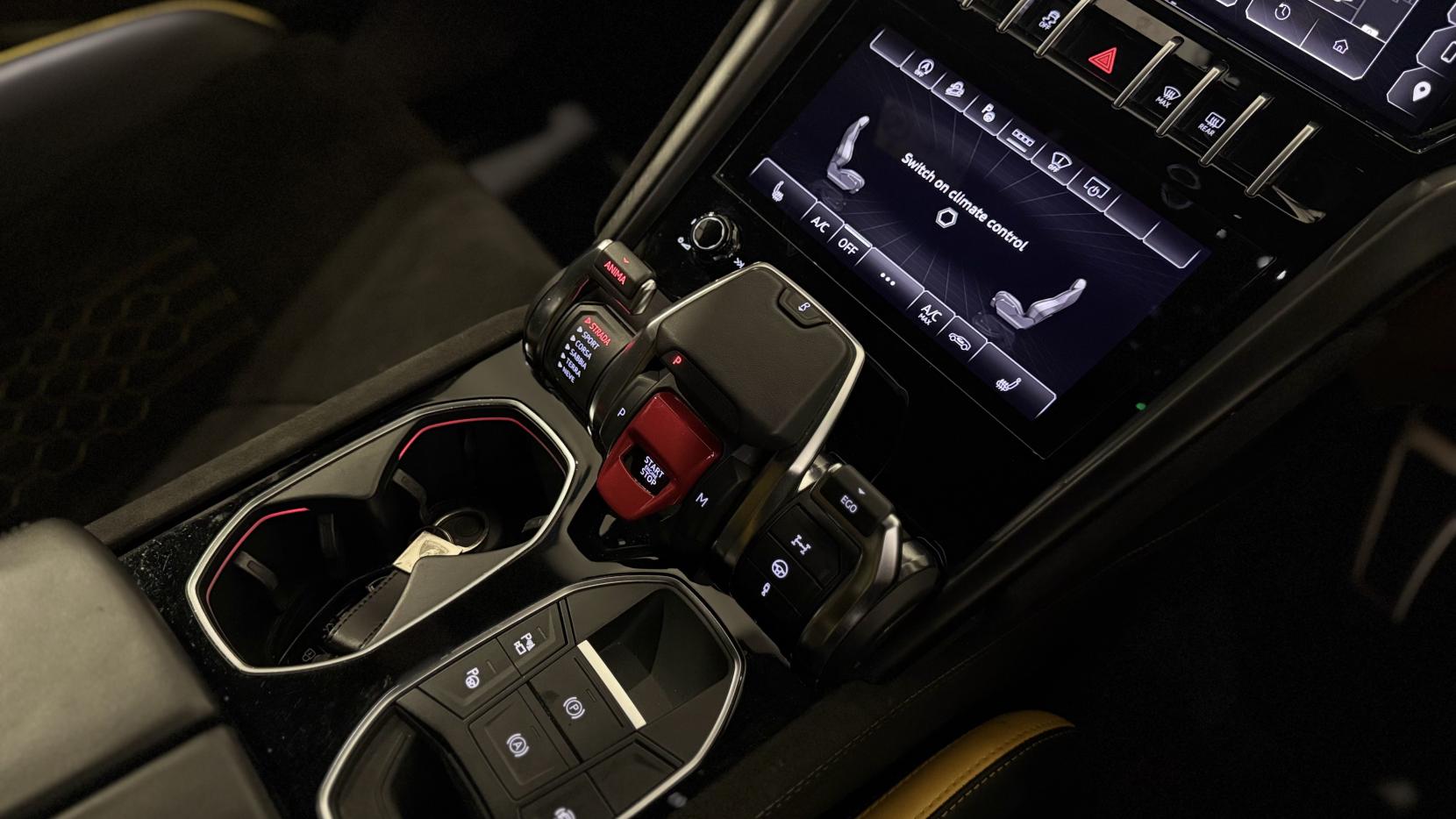 Lamborghini Urus 4.0 V8 BiTurbo S SUV 5dr Petrol Auto 4WD Euro 6 (666 ps)