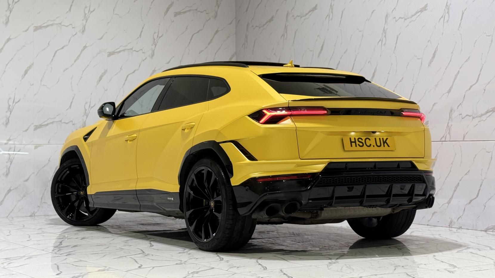Lamborghini Urus 4.0 V8 BiTurbo S SUV 5dr Petrol Auto 4WD Euro 6 (666 ps)