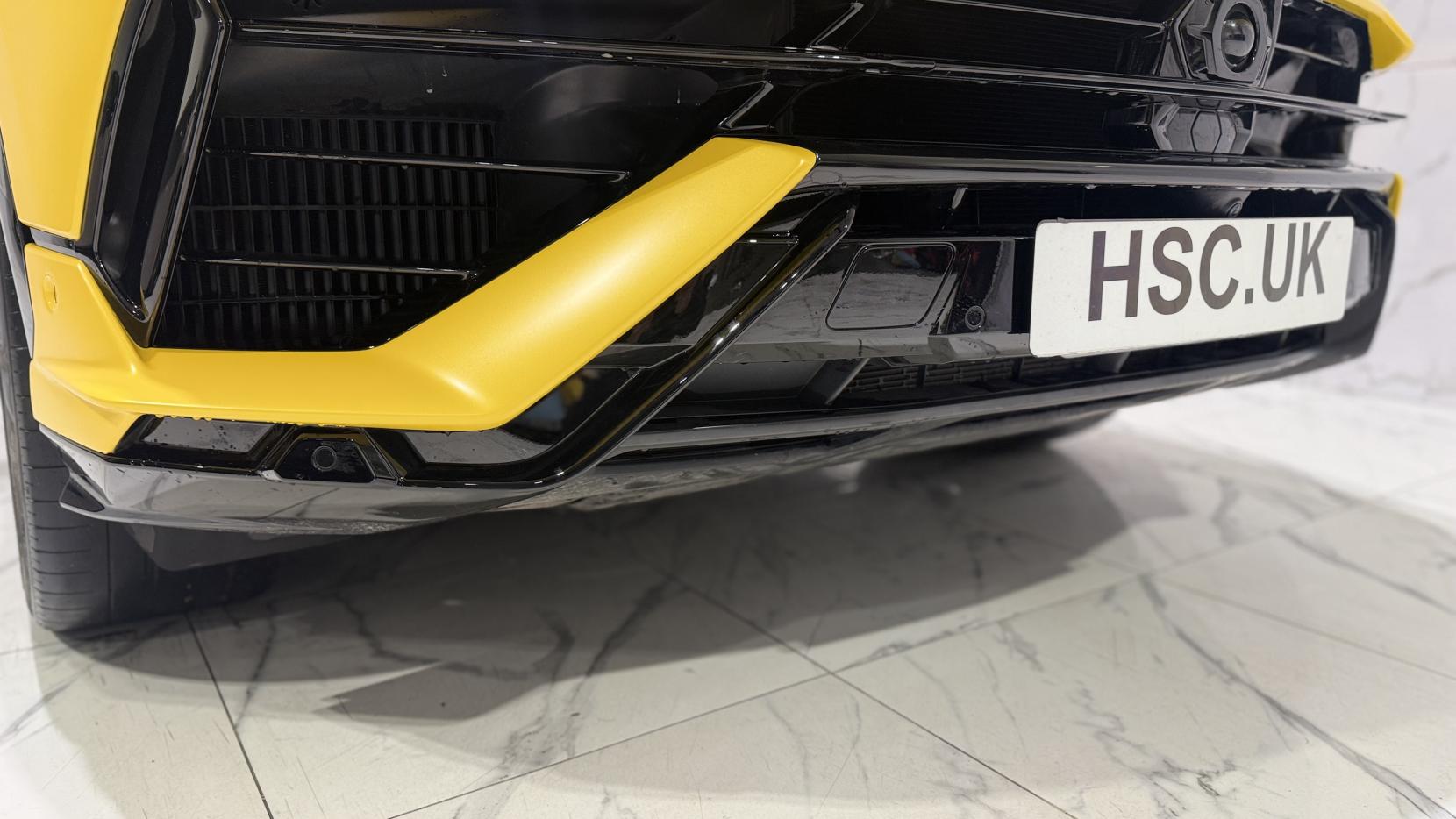 Lamborghini Urus 4.0 V8 BiTurbo S SUV 5dr Petrol Auto 4WD Euro 6 (666 ps)