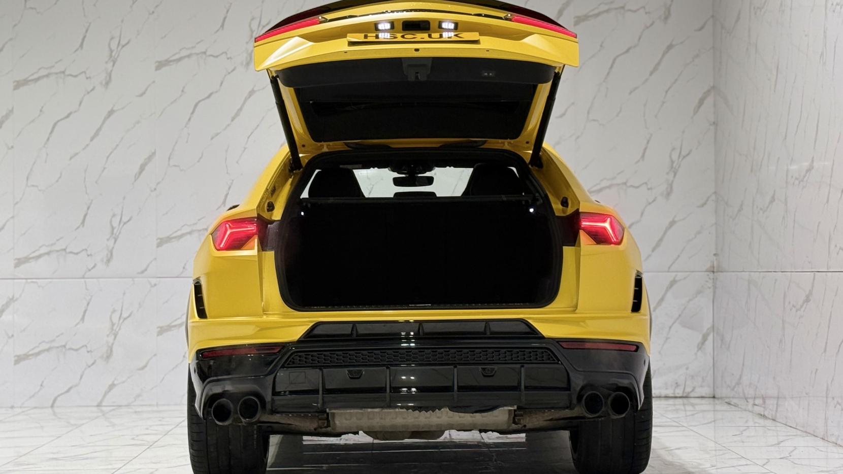 Lamborghini Urus 4.0 V8 BiTurbo S SUV 5dr Petrol Auto 4WD Euro 6 (666 ps)