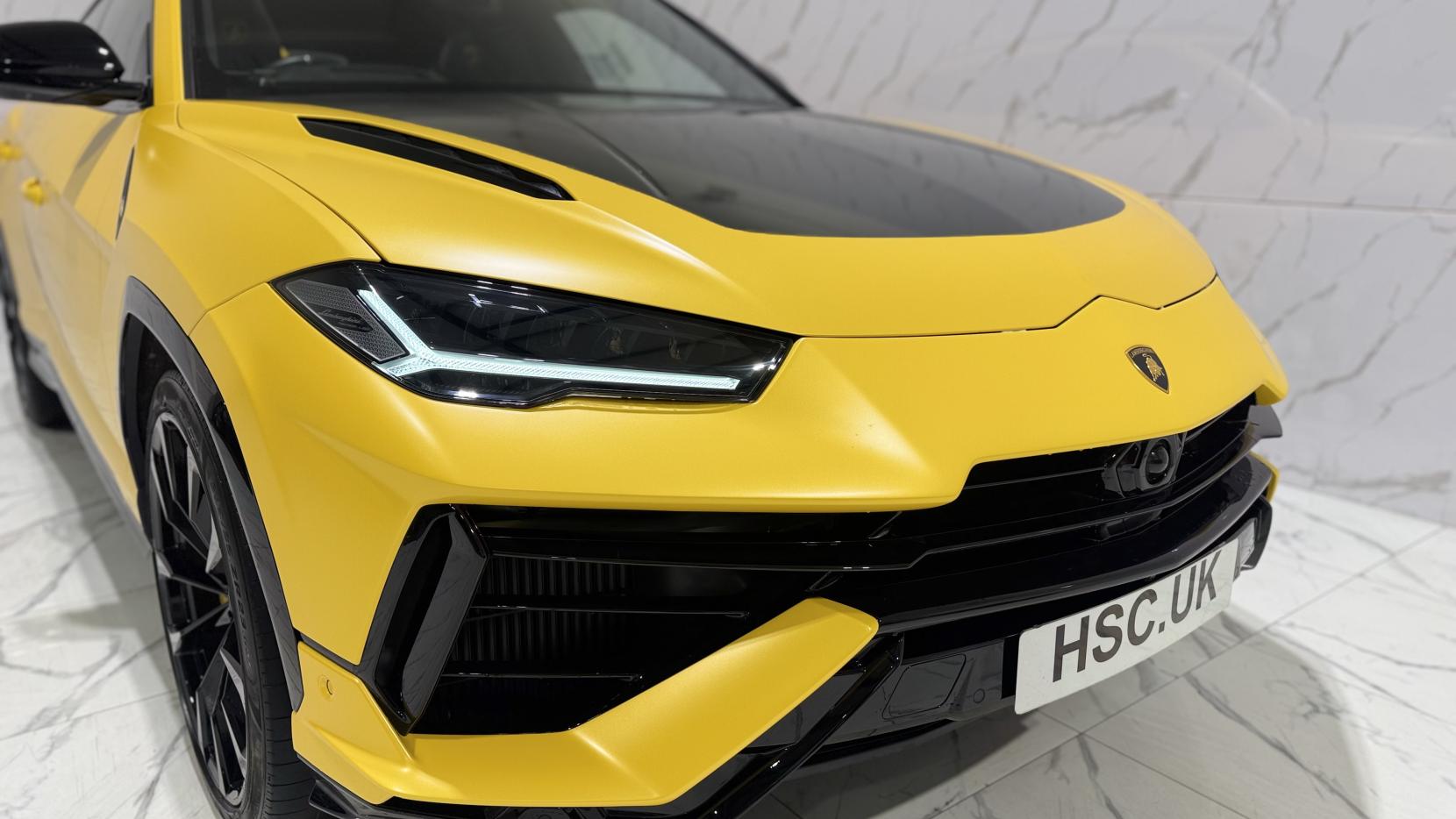 Lamborghini Urus 4.0 V8 BiTurbo S SUV 5dr Petrol Auto 4WD Euro 6 (666 ps)