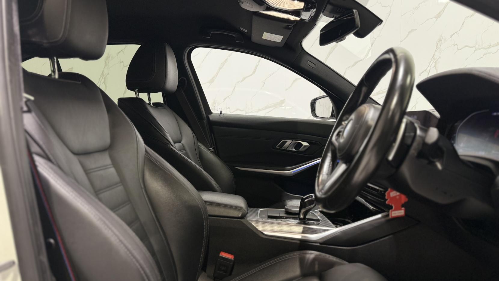 BMW 3 Series 3.0 M340i Saloon 4dr Petrol Auto xDrive Euro 6 (s/s) (374 ps)