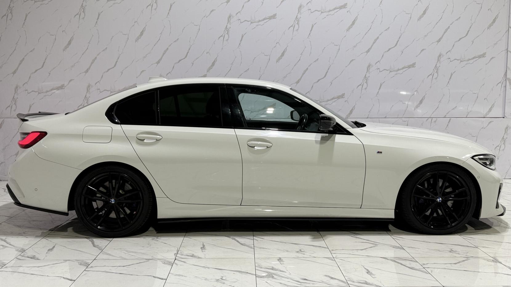 BMW 3 Series 3.0 M340i Saloon 4dr Petrol Auto xDrive Euro 6 (s/s) (374 ps)