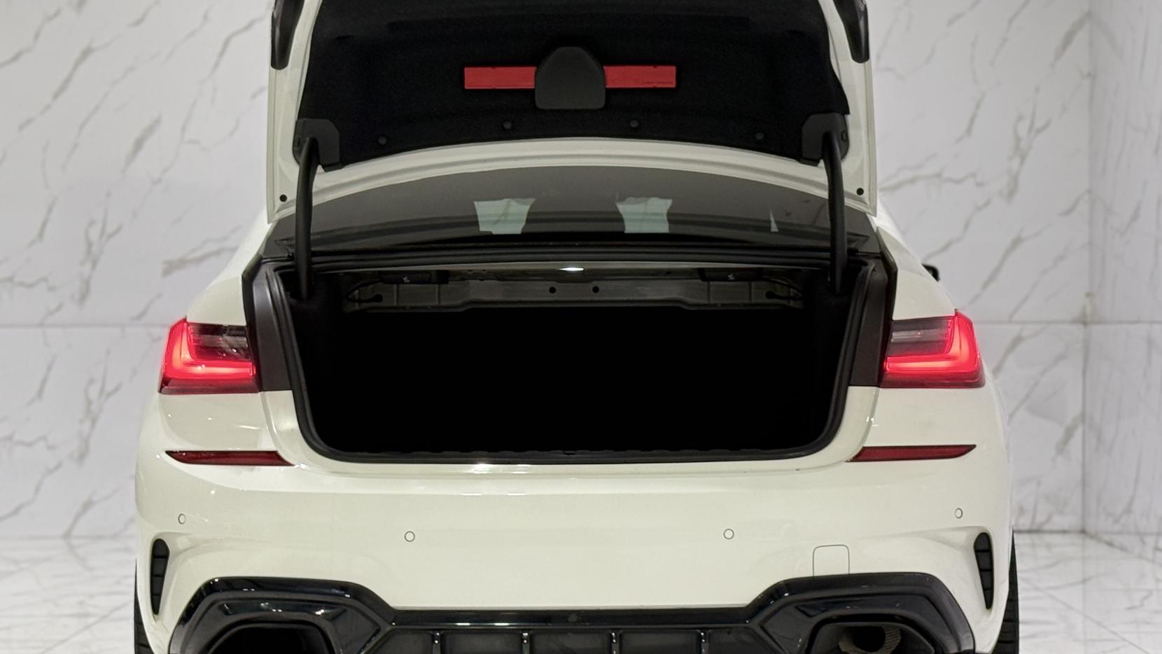 BMW 3 Series 3.0 M340i Saloon 4dr Petrol Auto xDrive Euro 6 (s/s) (374 ps)