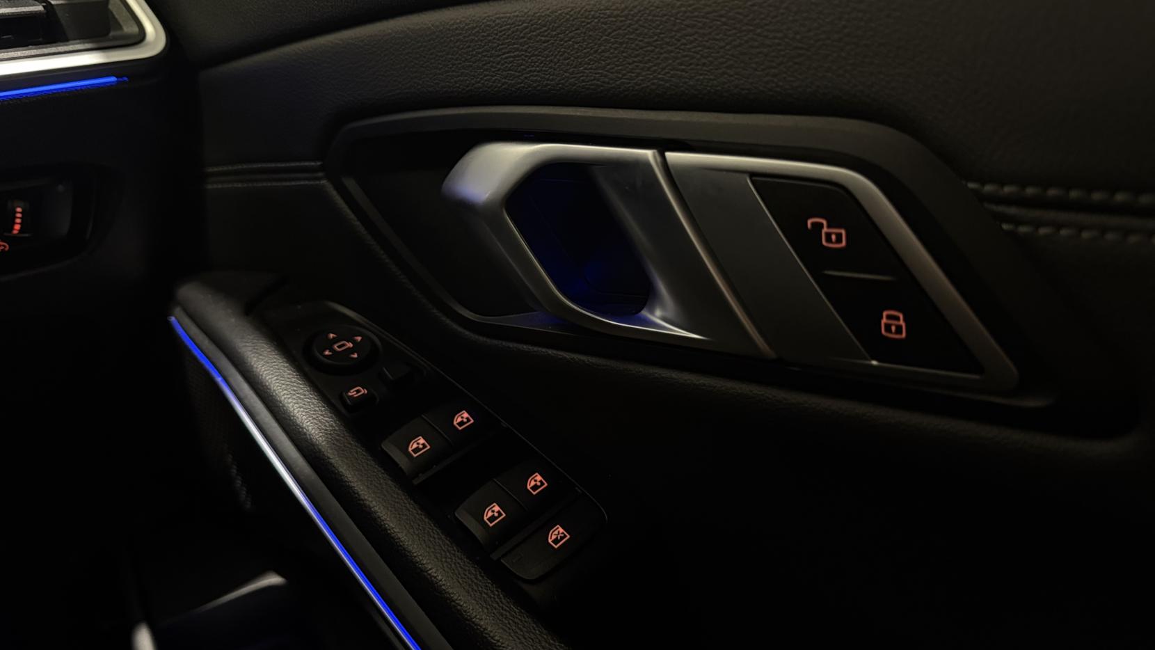 BMW 3 Series 3.0 M340i Saloon 4dr Petrol Auto xDrive Euro 6 (s/s) (374 ps)