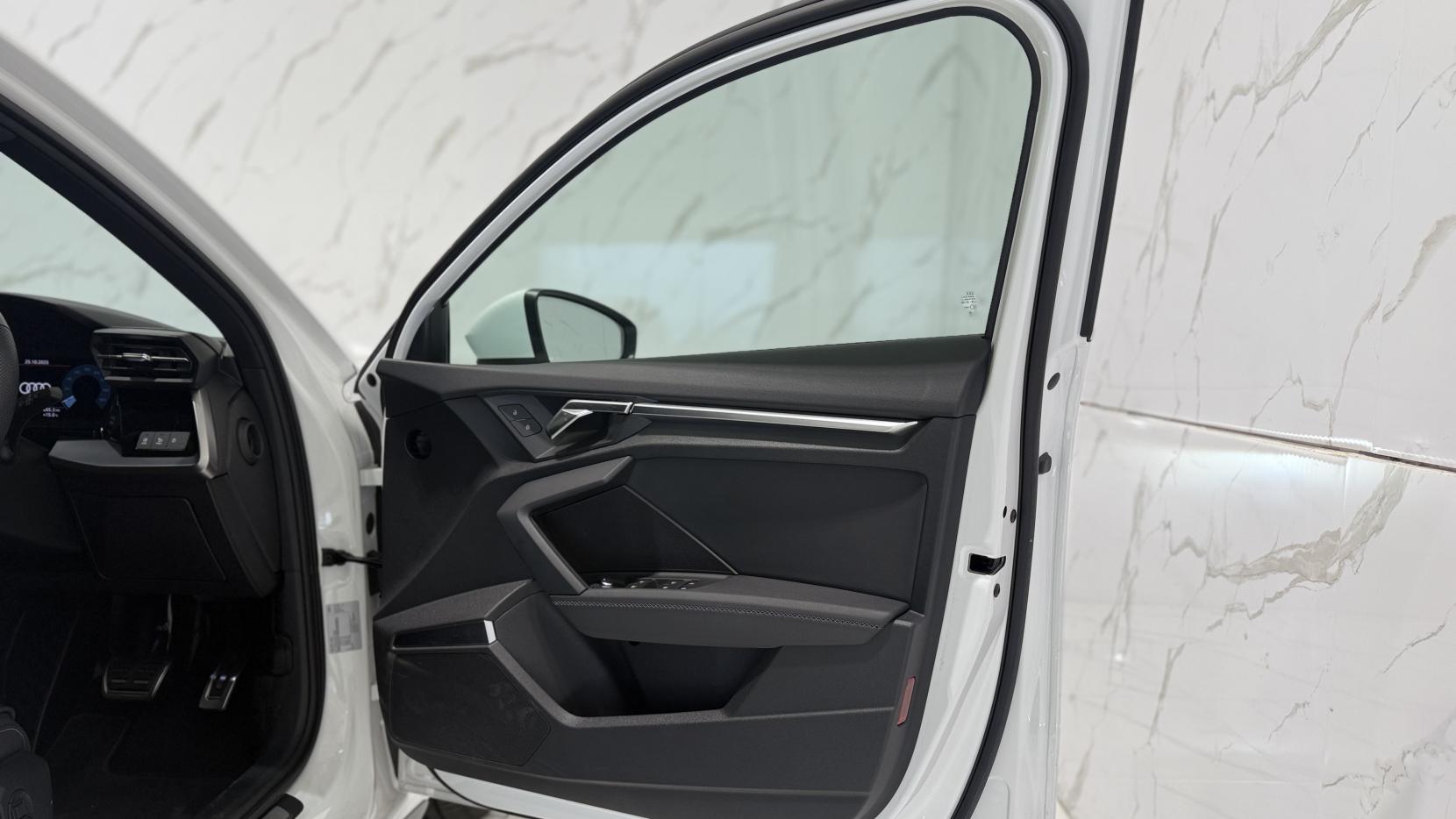 Audi A3 1.5 TFSI 35 S line Sportback 5dr Petrol S Tronic Euro 6 (s/s) (150 ps)