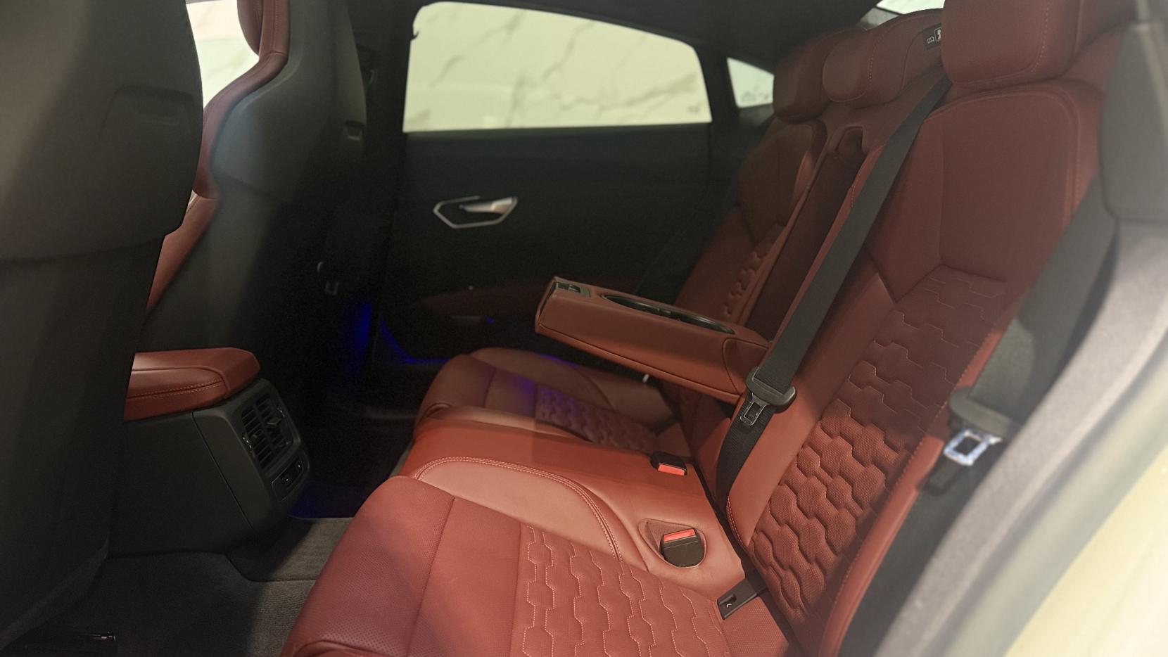 Audi e-tron GT 93.4kWh Saloon 4dr Electric Auto quattro (476 ps)