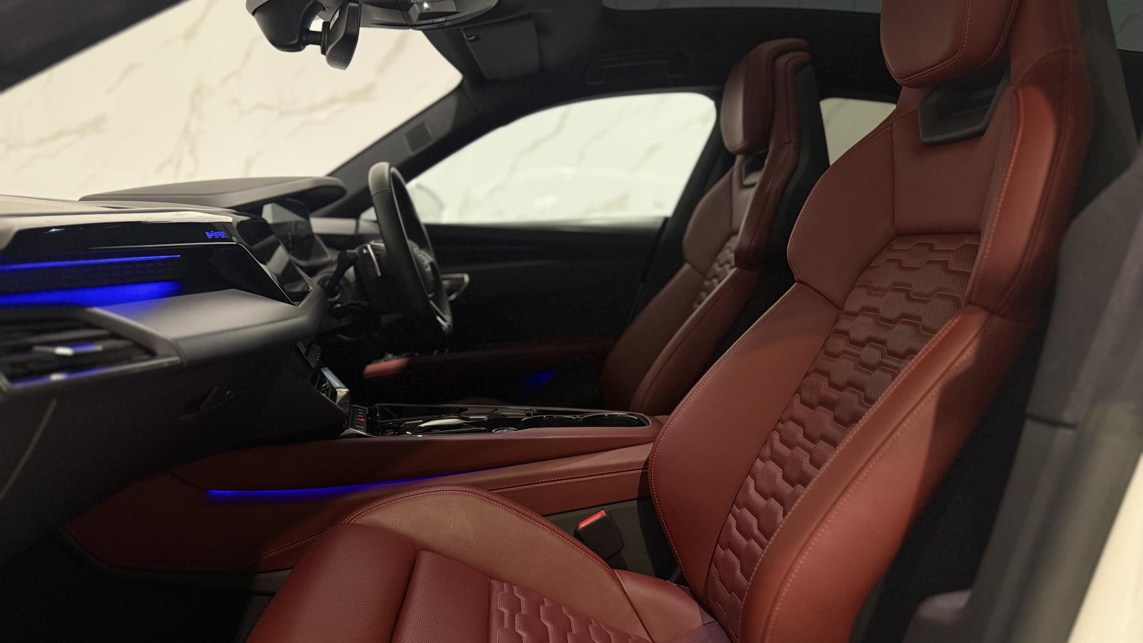 Audi e-tron GT 93.4kWh Saloon 4dr Electric Auto quattro (476 ps)