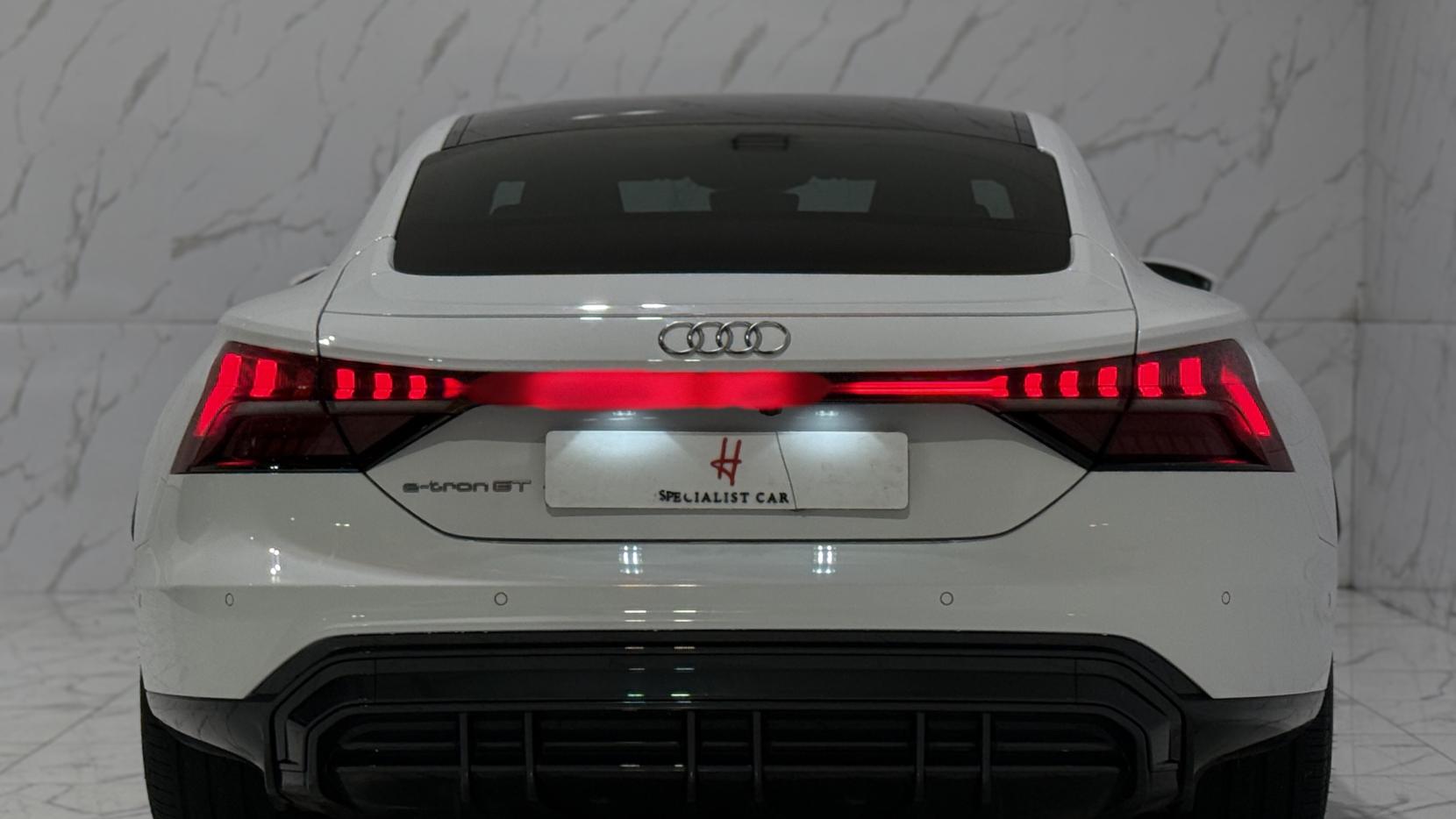 Audi e-tron GT 93.4kWh Saloon 4dr Electric Auto quattro (476 ps)