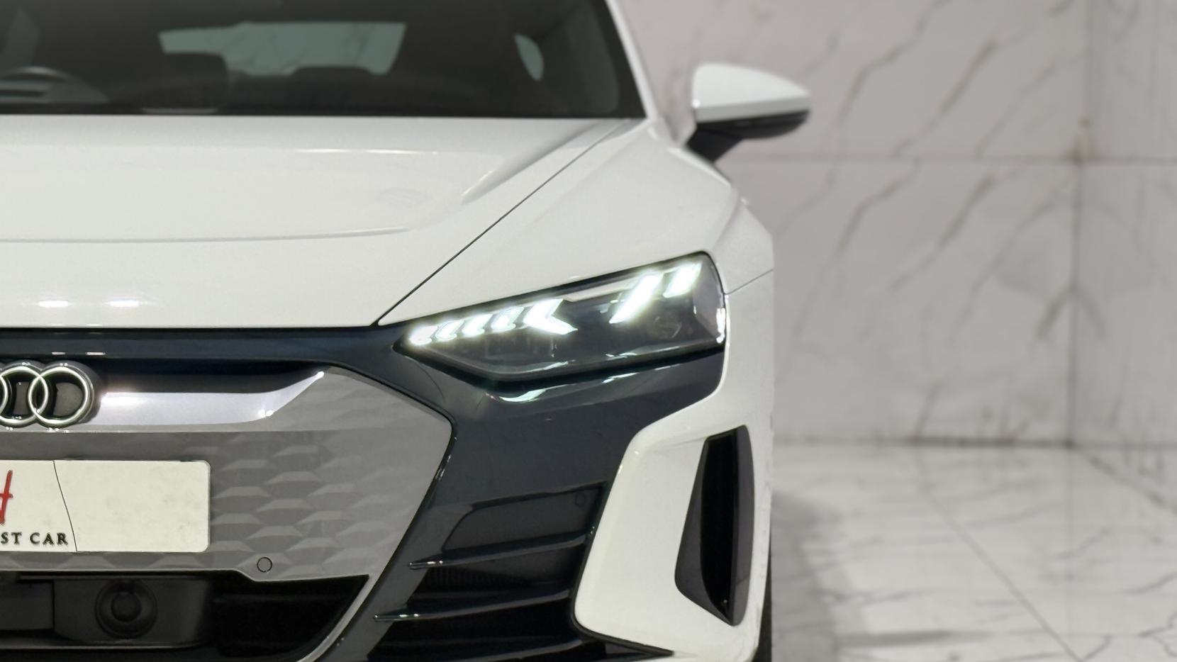 Audi e-tron GT 93.4kWh Saloon 4dr Electric Auto quattro (476 ps)