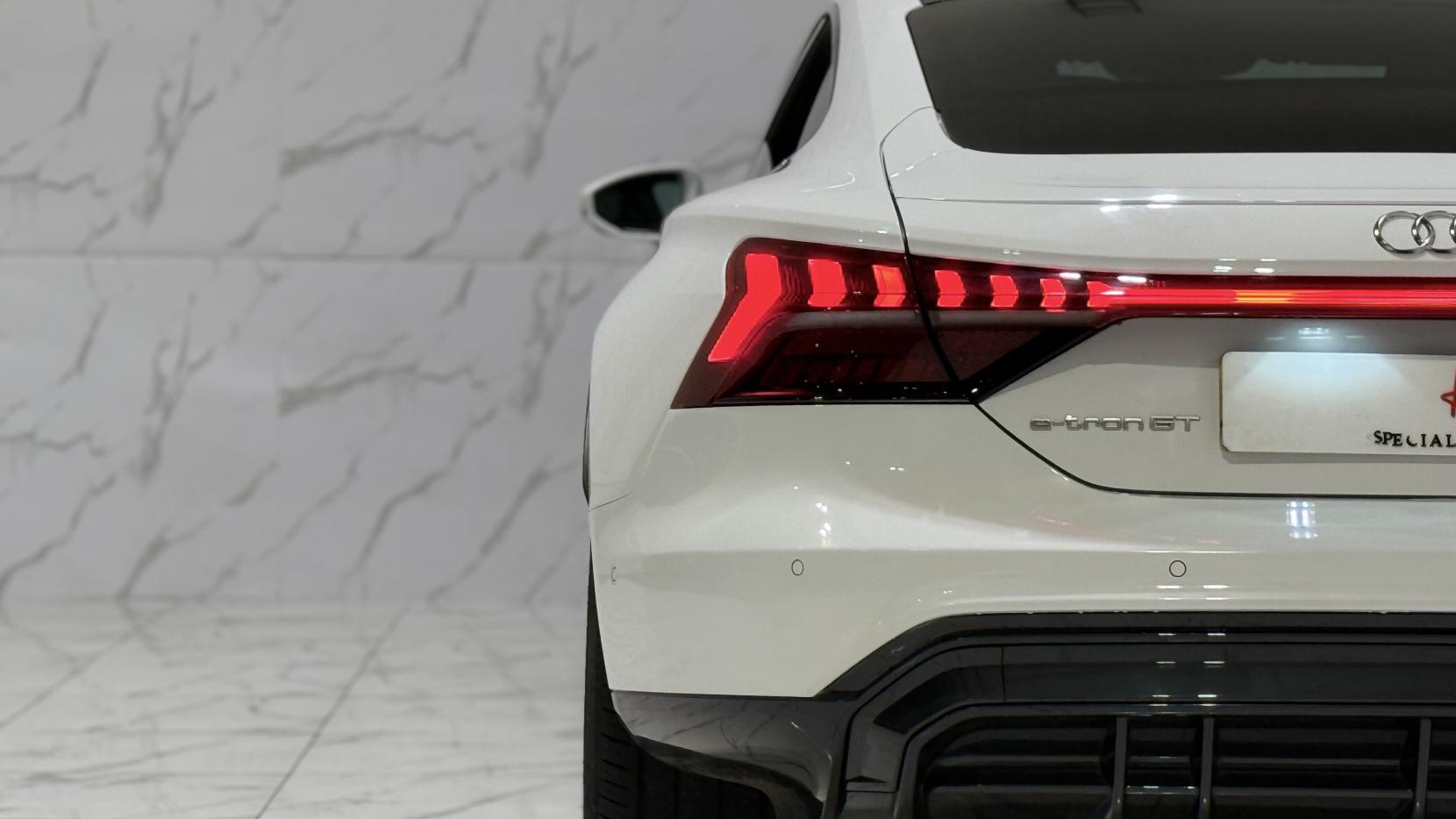 Audi e-tron GT 93.4kWh Saloon 4dr Electric Auto quattro (476 ps)