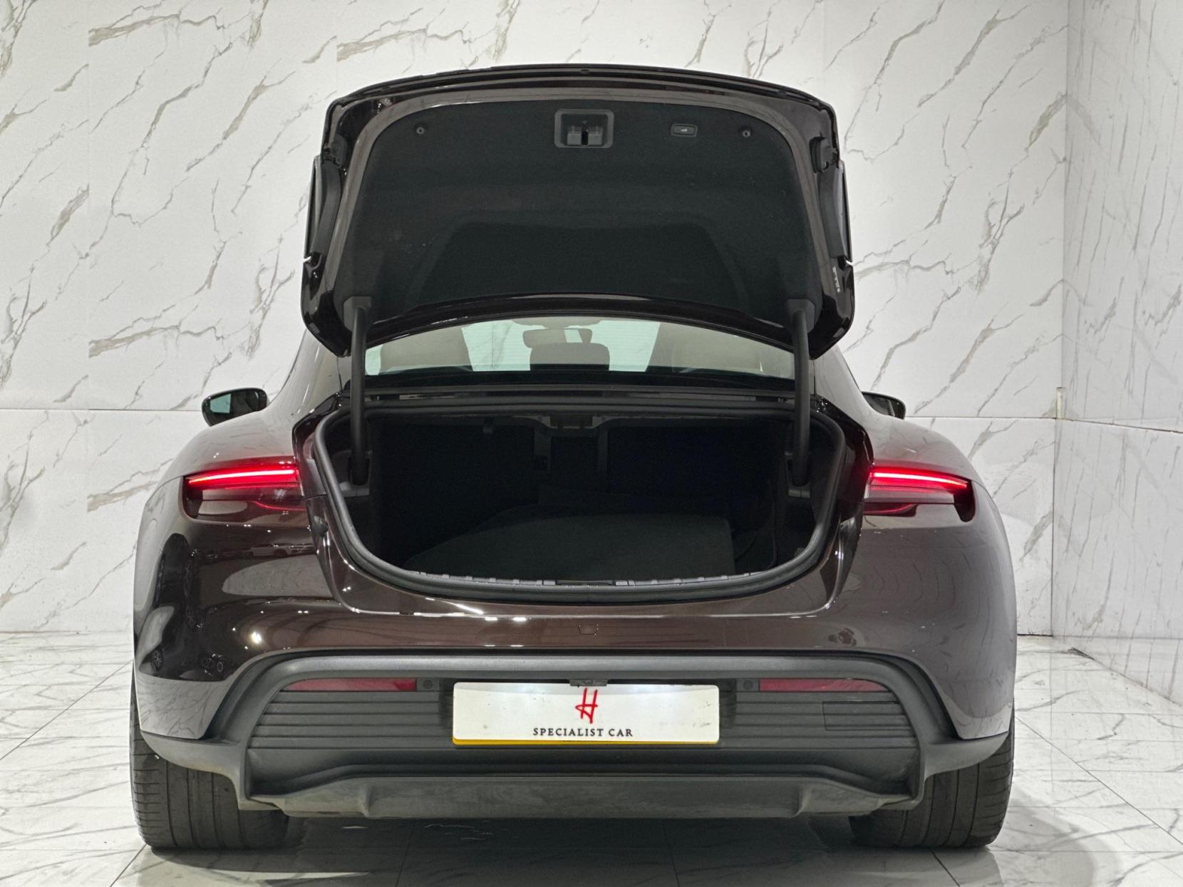 Porsche Taycan Performance Plus 93.4kWh Auto RWD 4dr (11kW Charger)