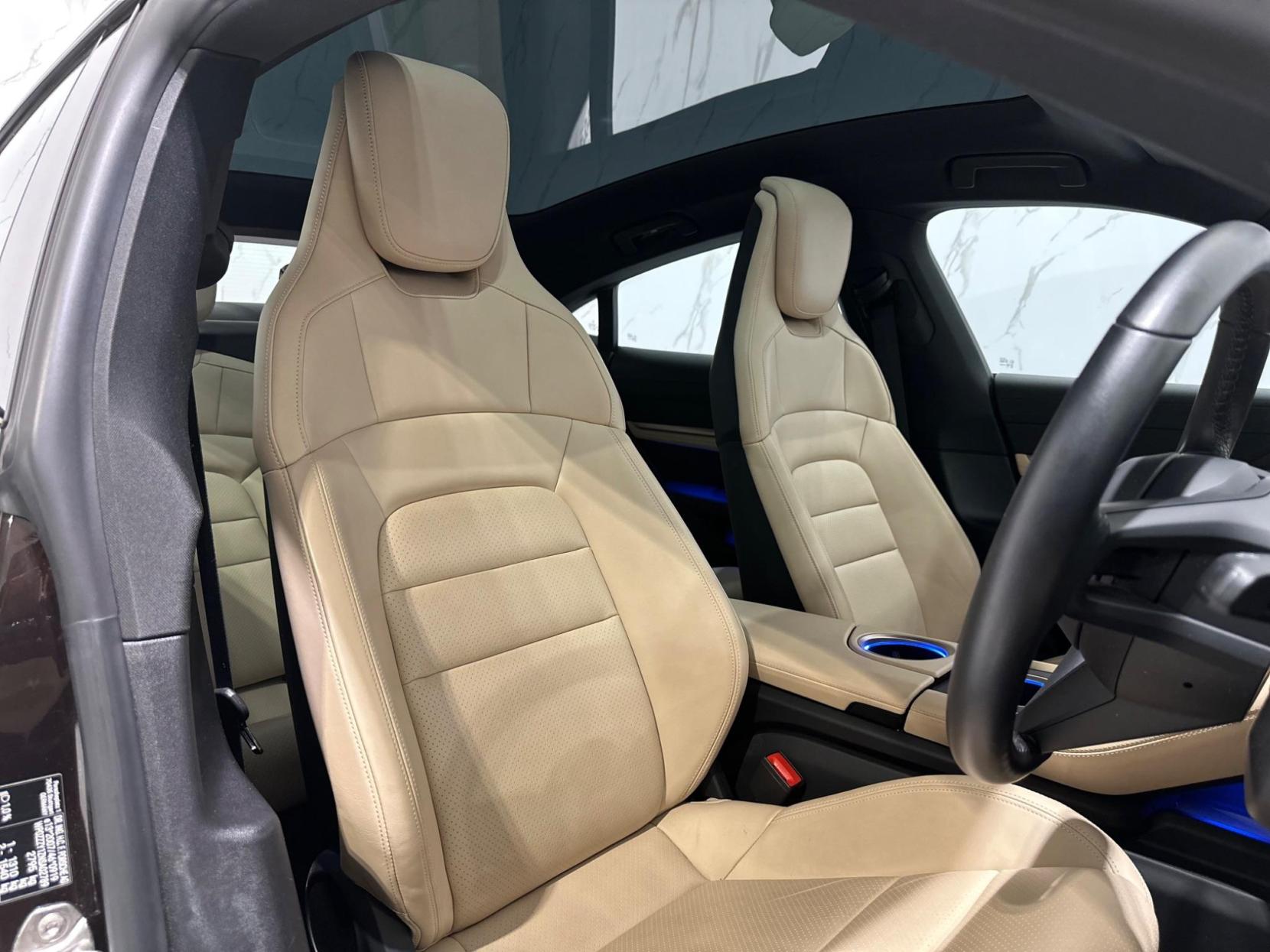 Porsche Taycan Performance Plus 93.4kWh Auto RWD 4dr (11kW Charger)