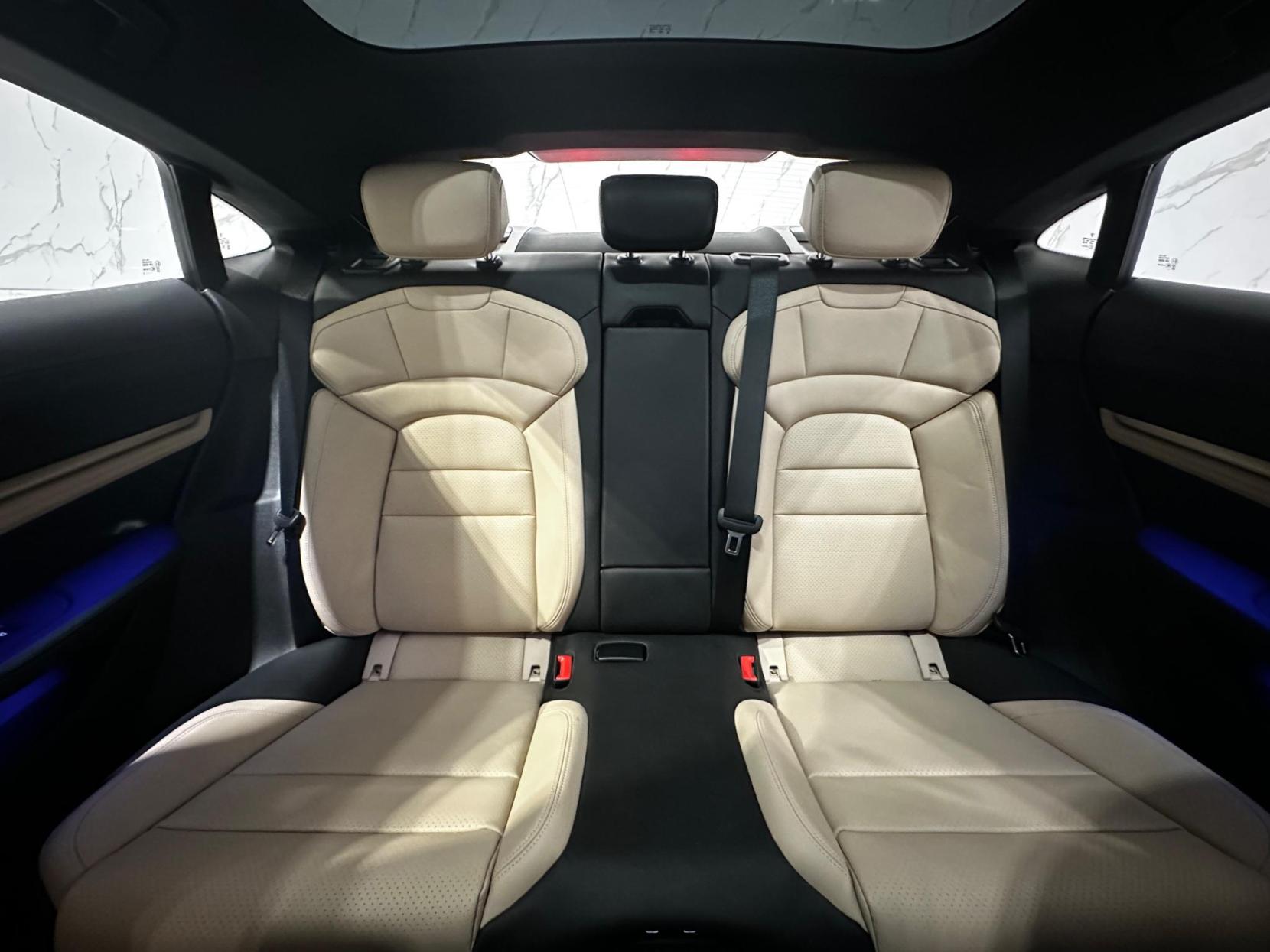 Porsche Taycan Performance Plus 93.4kWh Auto RWD 4dr (11kW Charger)