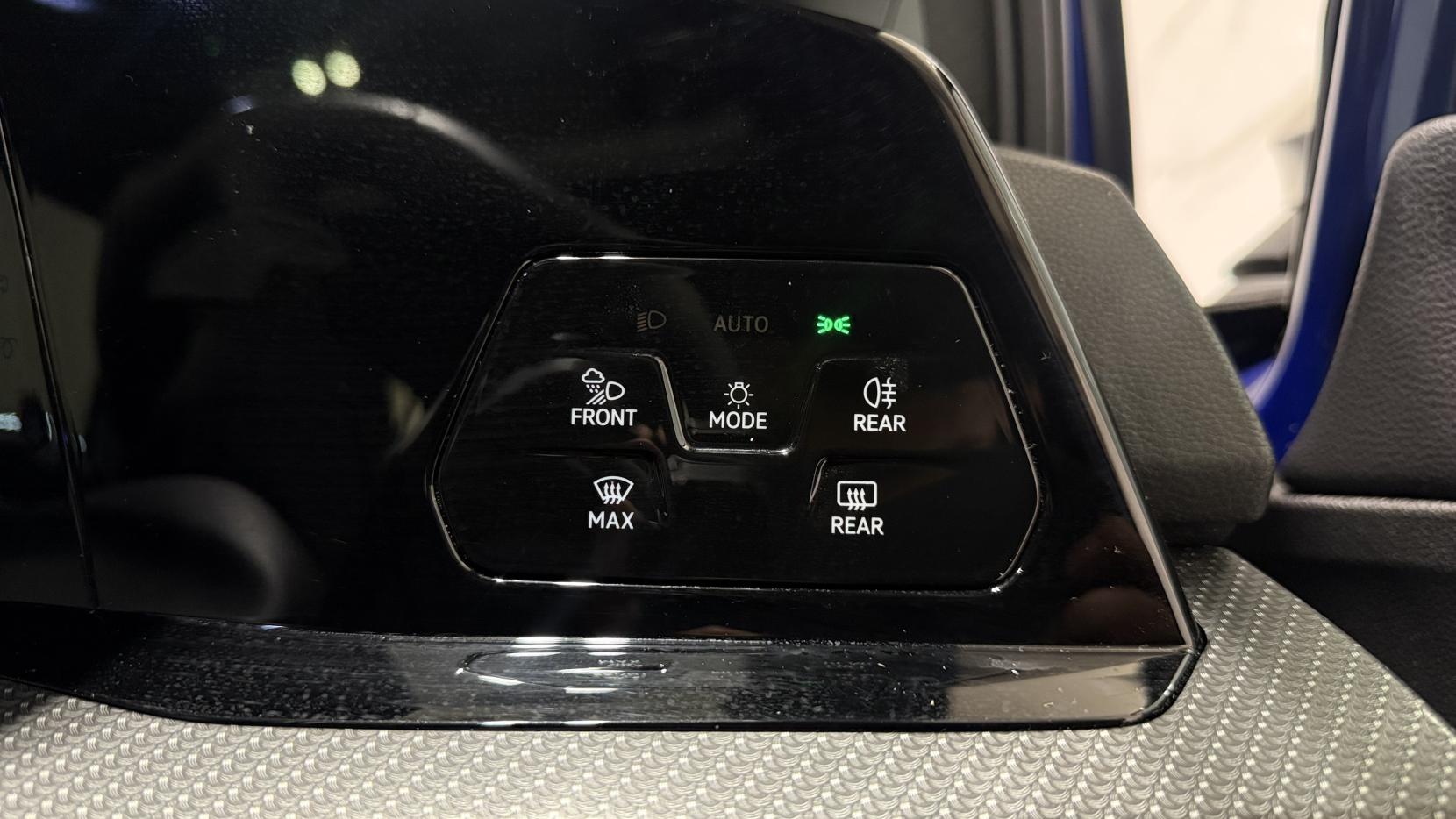 Volkswagen Golf 2.0 TSI R Hatchback 5dr Petrol DSG 4Motion Euro 6 (s/s) (320 ps)