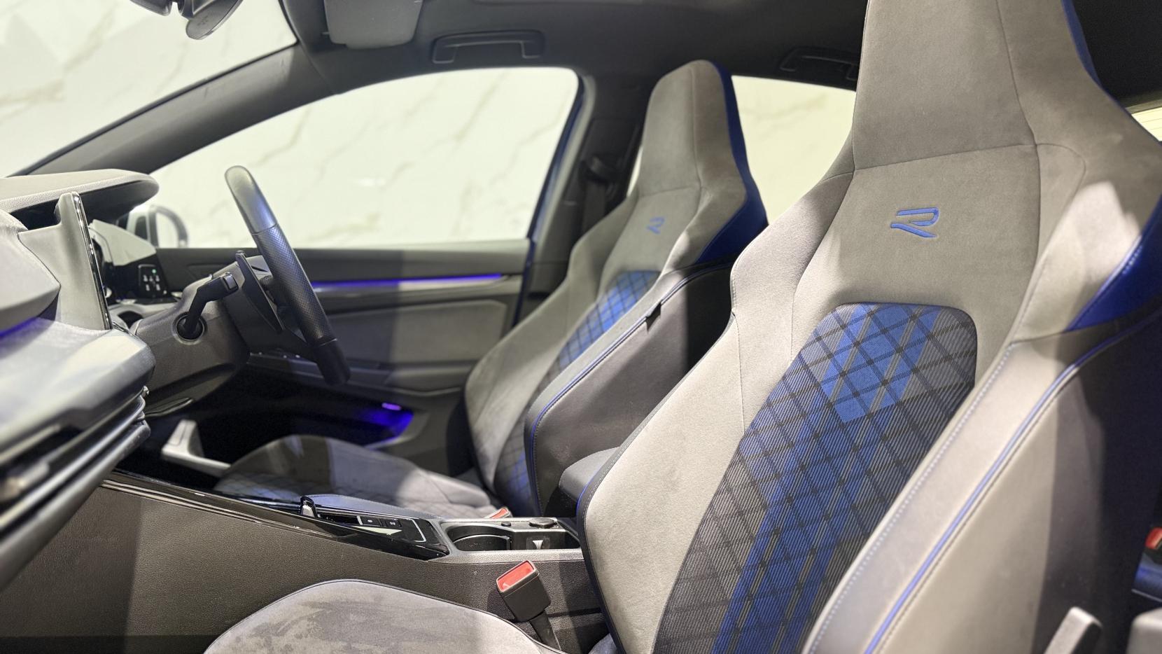 Volkswagen Golf 2.0 TSI R Hatchback 5dr Petrol DSG 4Motion Euro 6 (s/s) (320 ps)