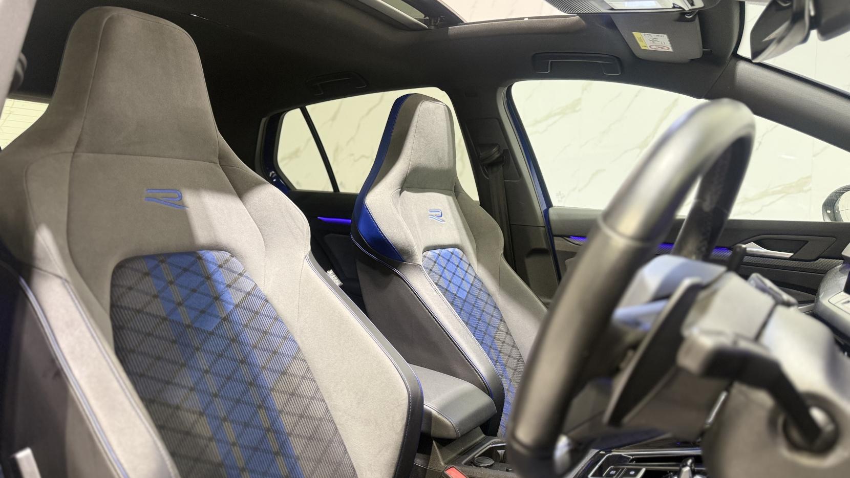 Volkswagen Golf 2.0 TSI R Hatchback 5dr Petrol DSG 4Motion Euro 6 (s/s) (320 ps)