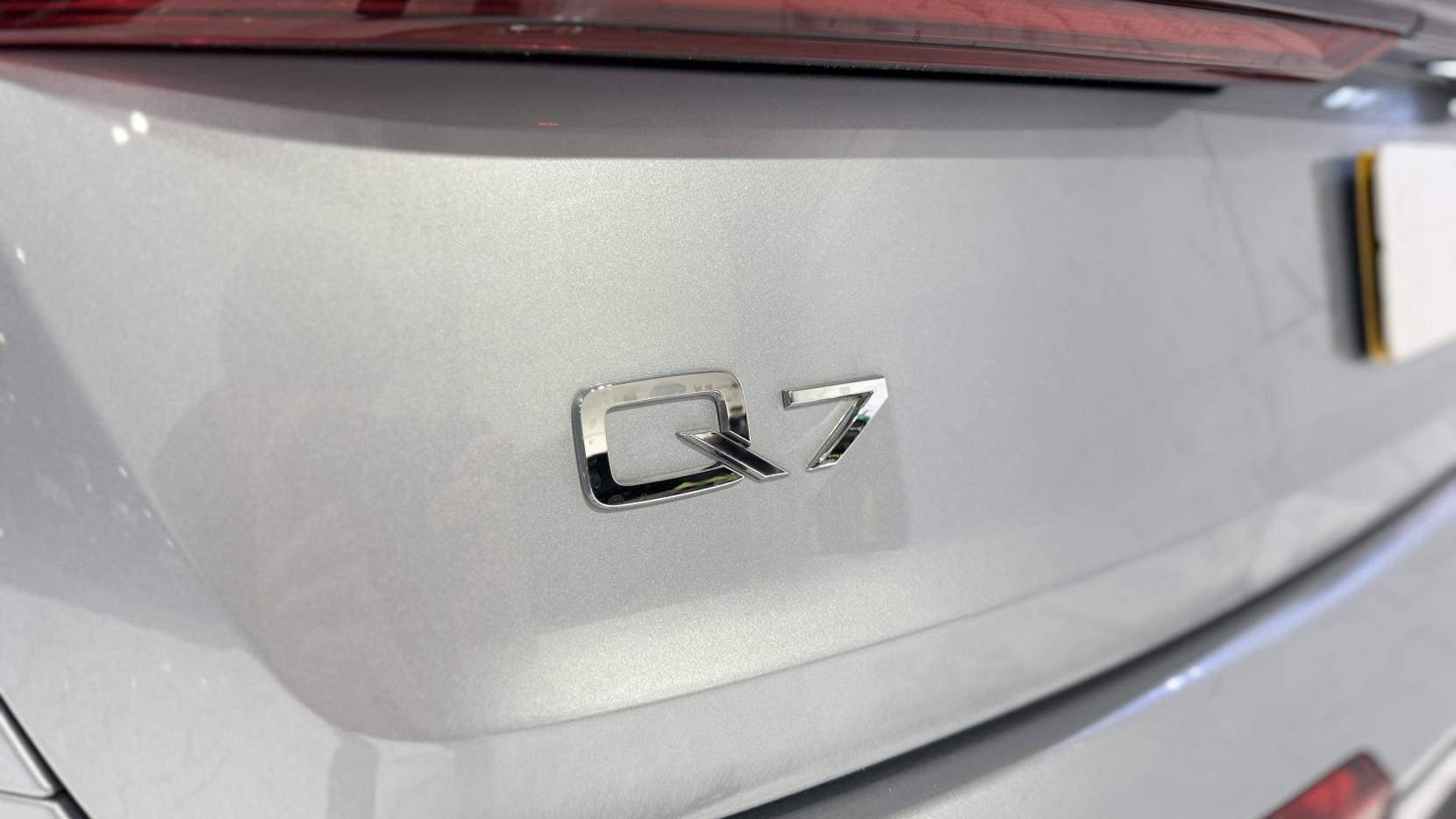 Audi Q7 3.0 TDI V6 50 Black Edition SUV 5dr Diesel Tiptronic quattro Euro 6 (s/s) (286 ps)