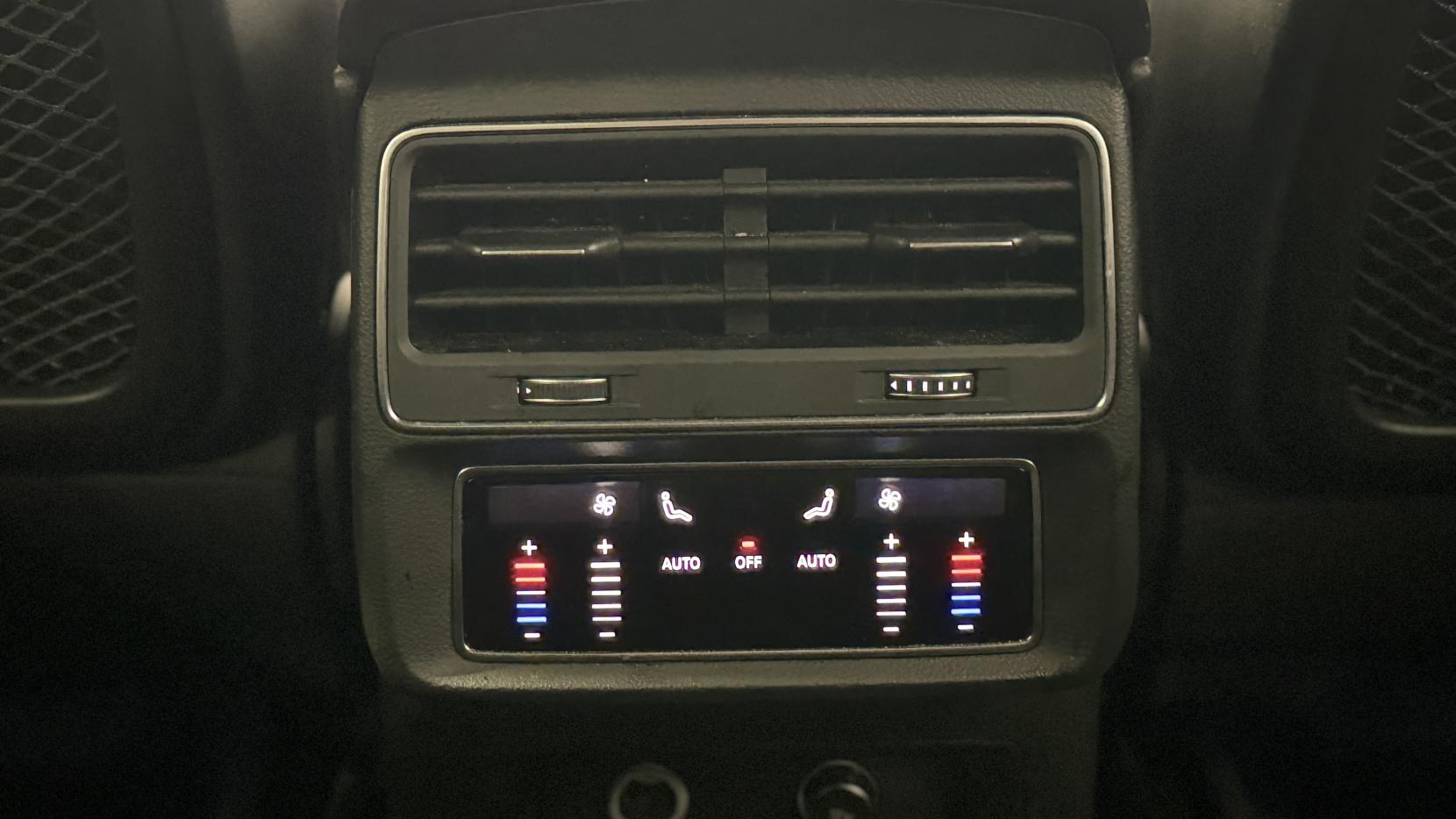 Audi Q7 3.0 TDI V6 50 Black Edition SUV 5dr Diesel Tiptronic quattro Euro 6 (s/s) (286 ps)