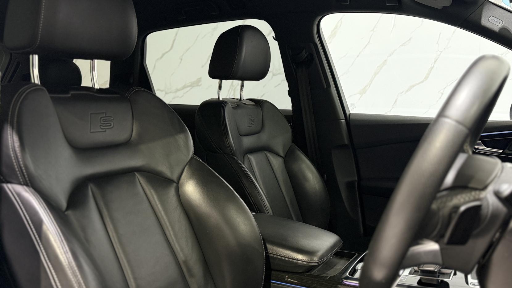 Audi Q7 3.0 TDI V6 50 Black Edition SUV 5dr Diesel Tiptronic quattro Euro 6 (s/s) (286 ps)