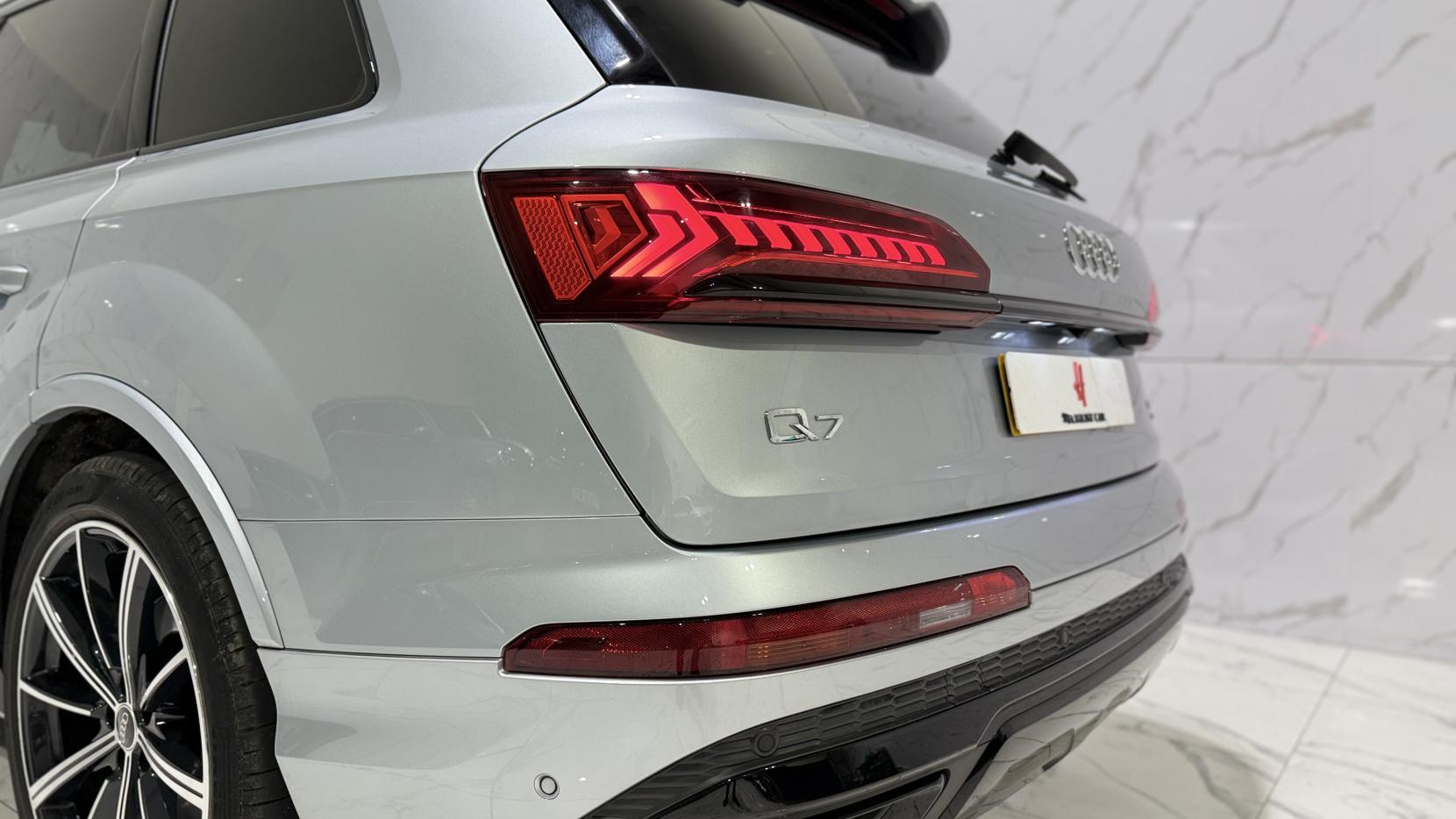 Audi Q7 3.0 TDI V6 50 Black Edition SUV 5dr Diesel Tiptronic quattro Euro 6 (s/s) (286 ps)