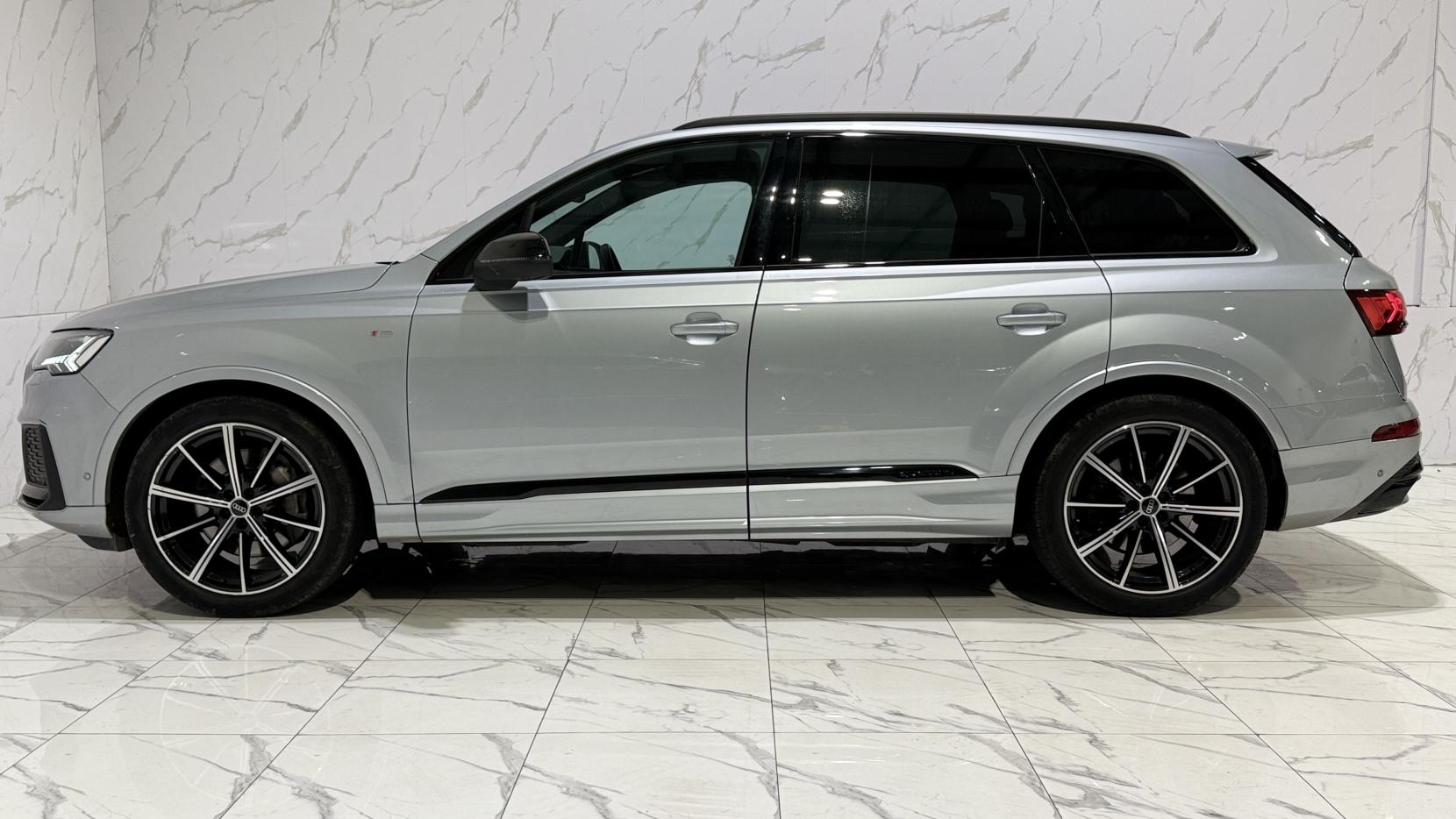 Audi Q7 3.0 TDI V6 50 Black Edition SUV 5dr Diesel Tiptronic quattro Euro 6 (s/s) (286 ps)