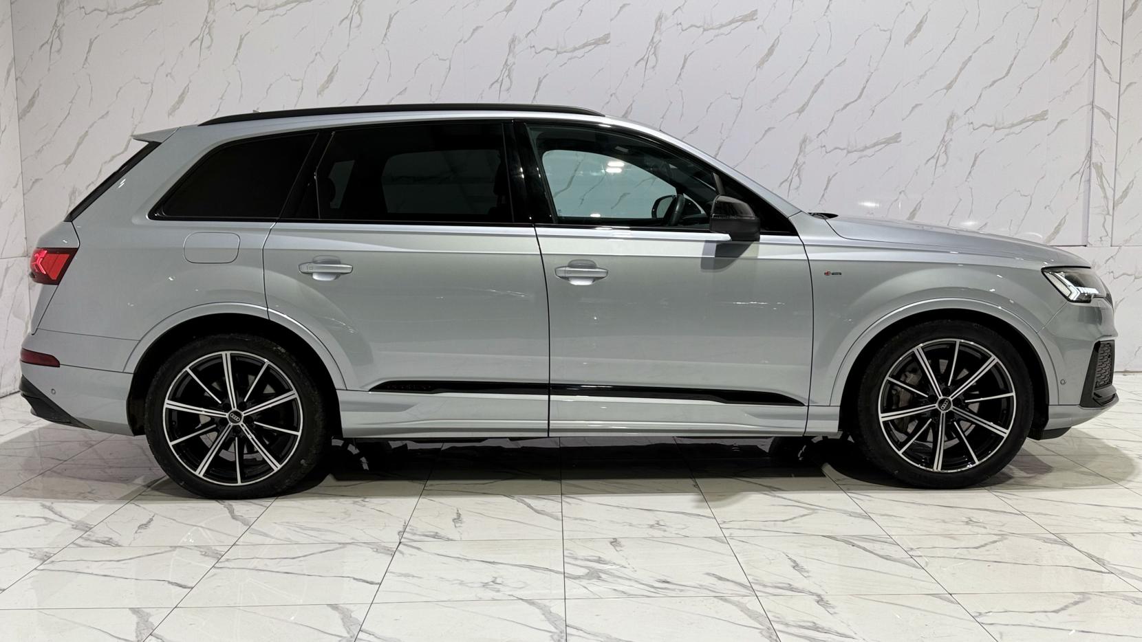 Audi Q7 3.0 TDI V6 50 Black Edition SUV 5dr Diesel Tiptronic quattro Euro 6 (s/s) (286 ps)