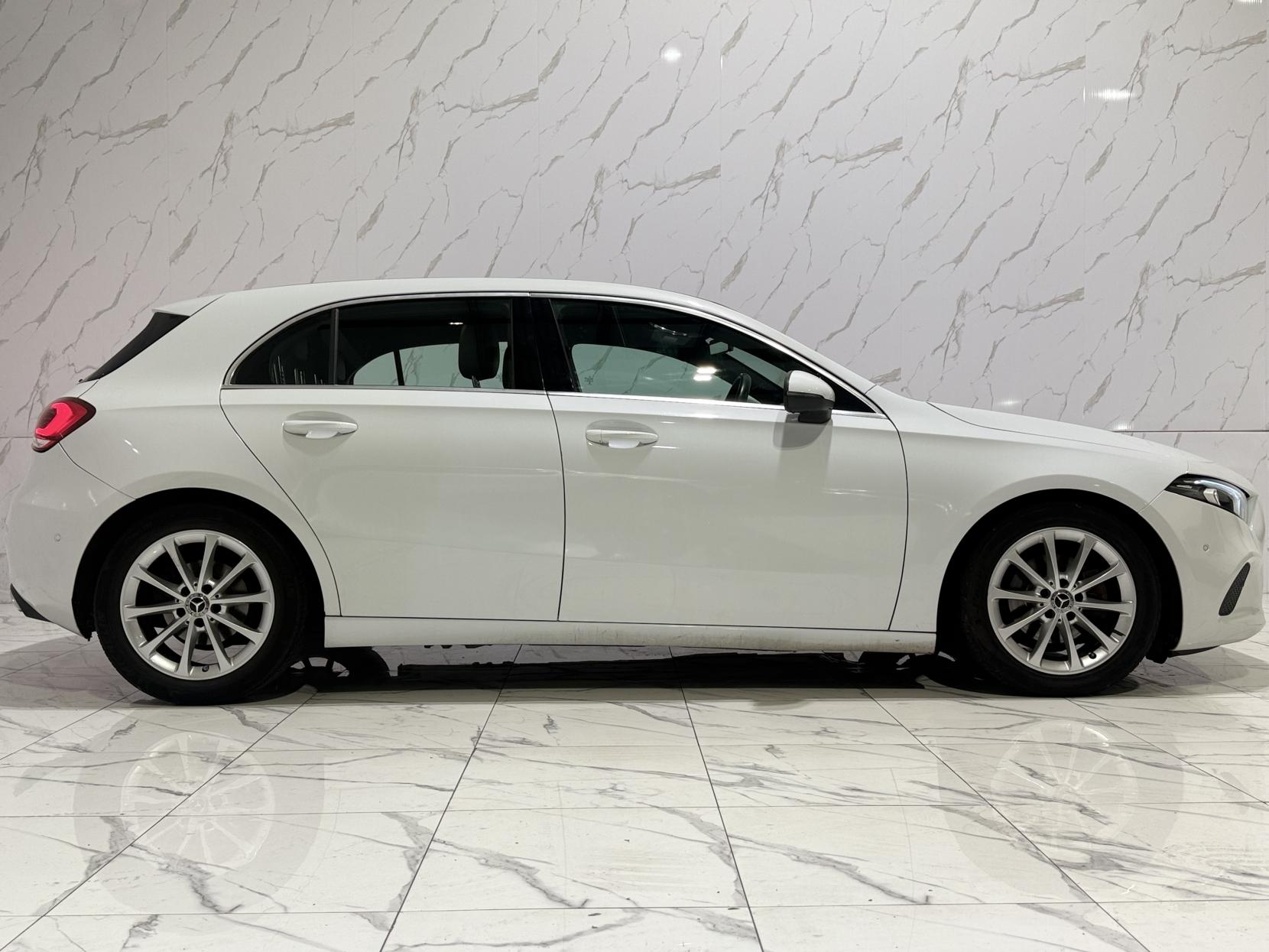 Mercedes-Benz A Class 1.3 A180 Sport (Executive) Hatchback 5dr Petrol 7G-DCT Euro 6 (s/s) (136 ps)