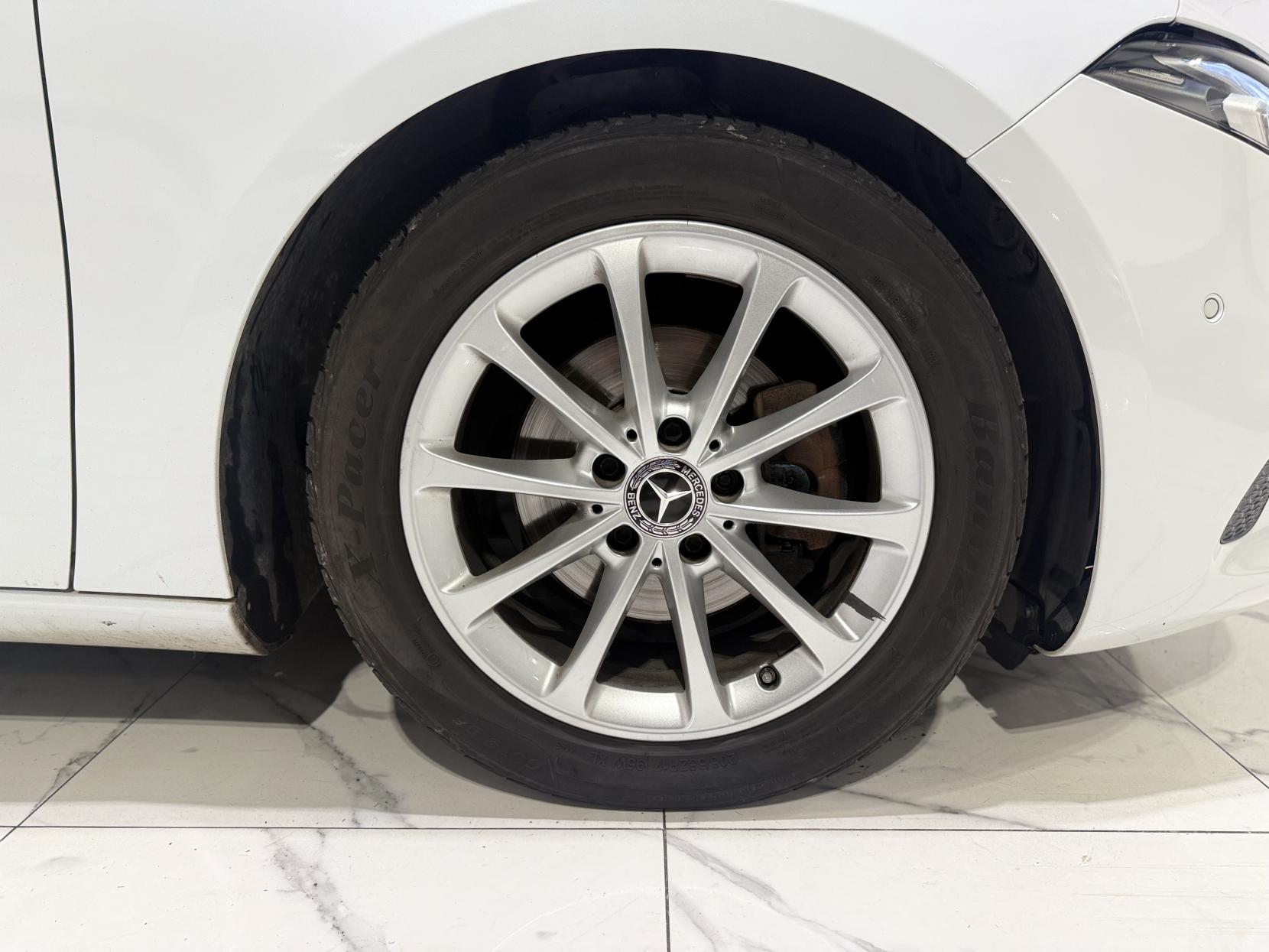 Mercedes-Benz A Class 1.3 A180 Sport (Executive) Hatchback 5dr Petrol 7G-DCT Euro 6 (s/s) (136 ps)