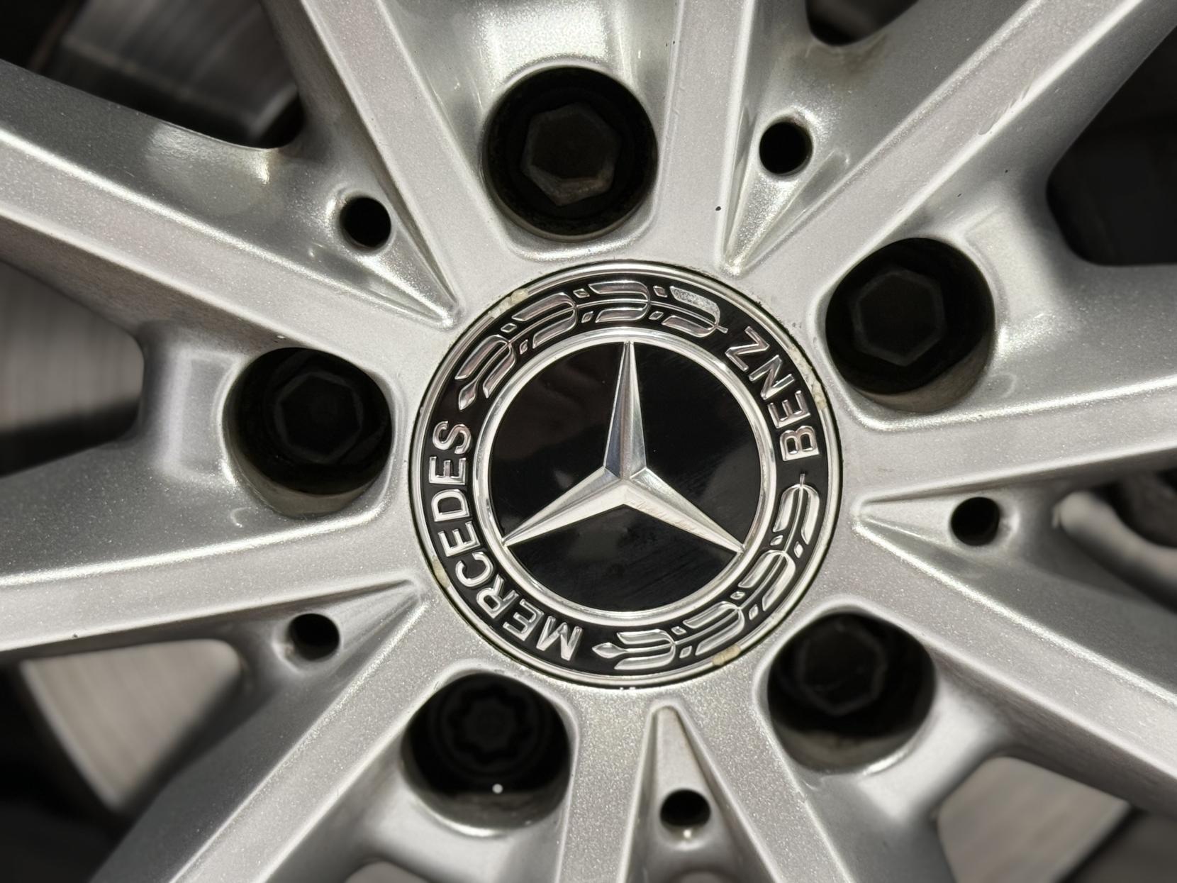 Mercedes-Benz A Class 1.3 A180 Sport (Executive) Hatchback 5dr Petrol 7G-DCT Euro 6 (s/s) (136 ps)