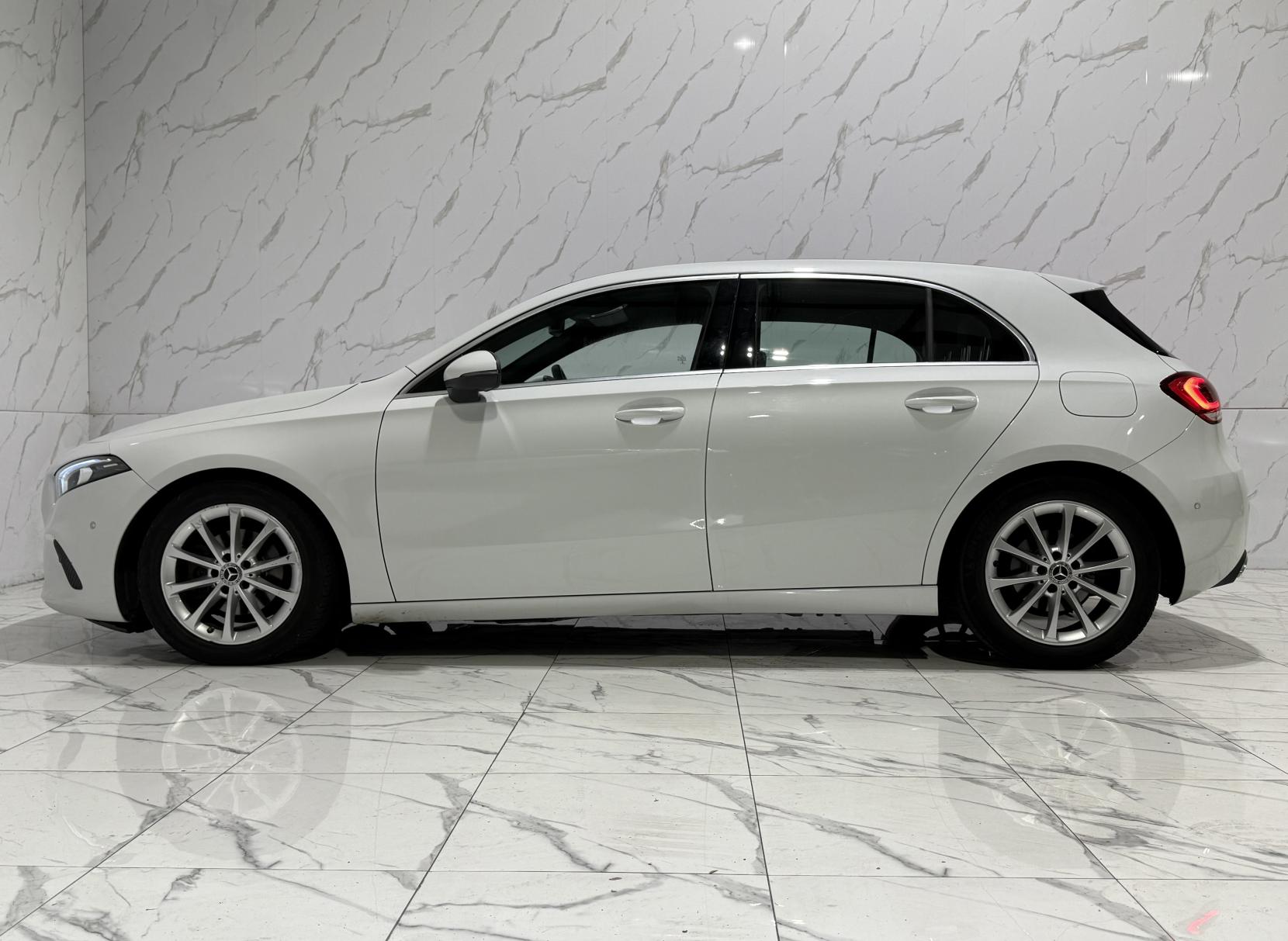 Mercedes-Benz A Class 1.3 A180 Sport (Executive) Hatchback 5dr Petrol 7G-DCT Euro 6 (s/s) (136 ps)