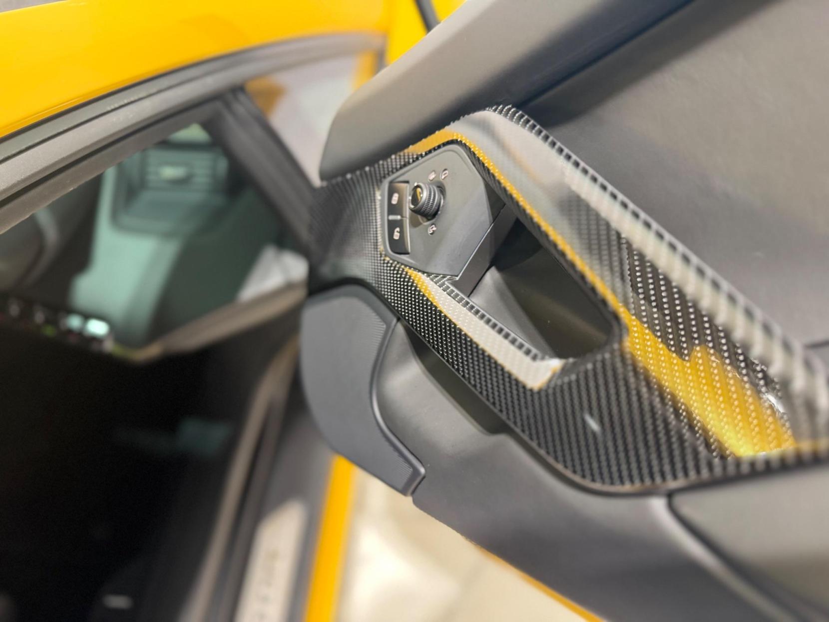 Lamborghini Aventador 6.5 V12 LP 700-4 ISR 4WD Euro 5 2dr