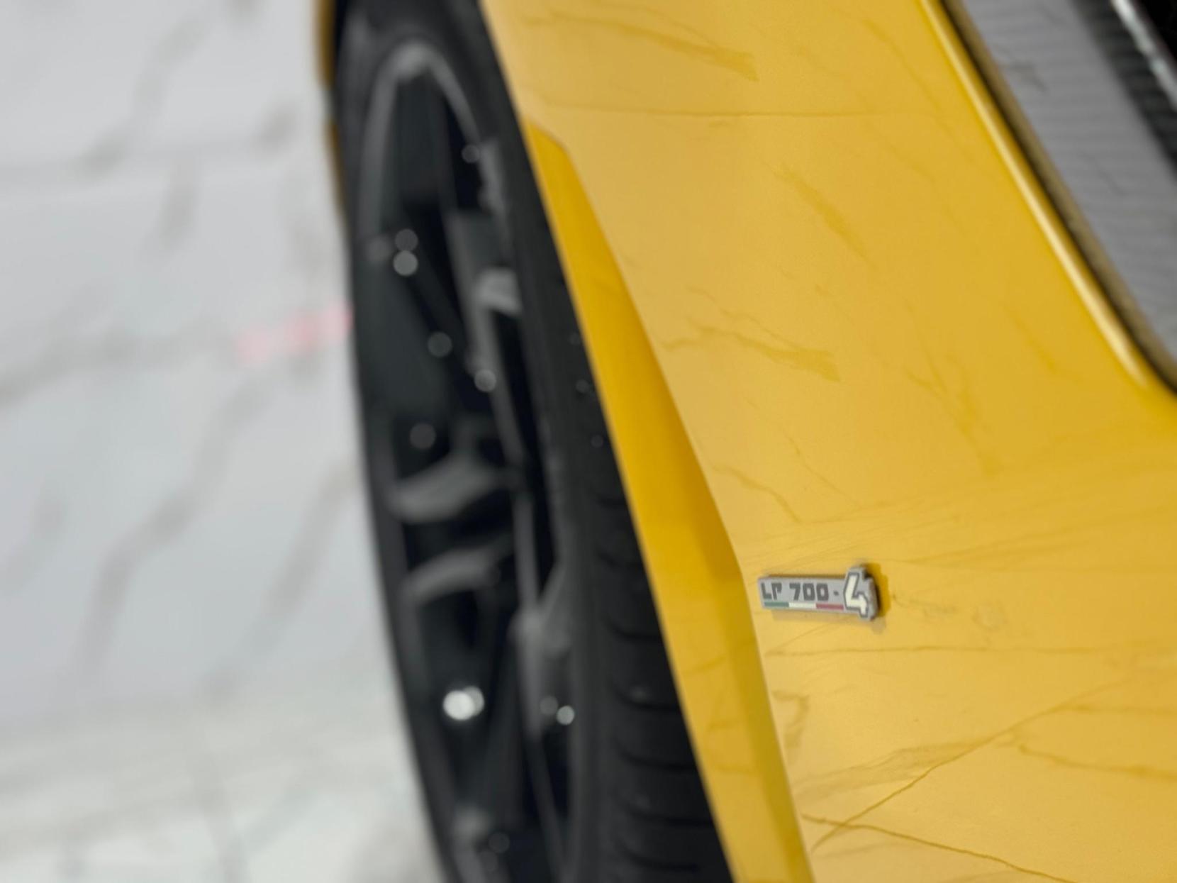 Lamborghini Aventador 6.5 V12 LP 700-4 ISR 4WD Euro 5 2dr